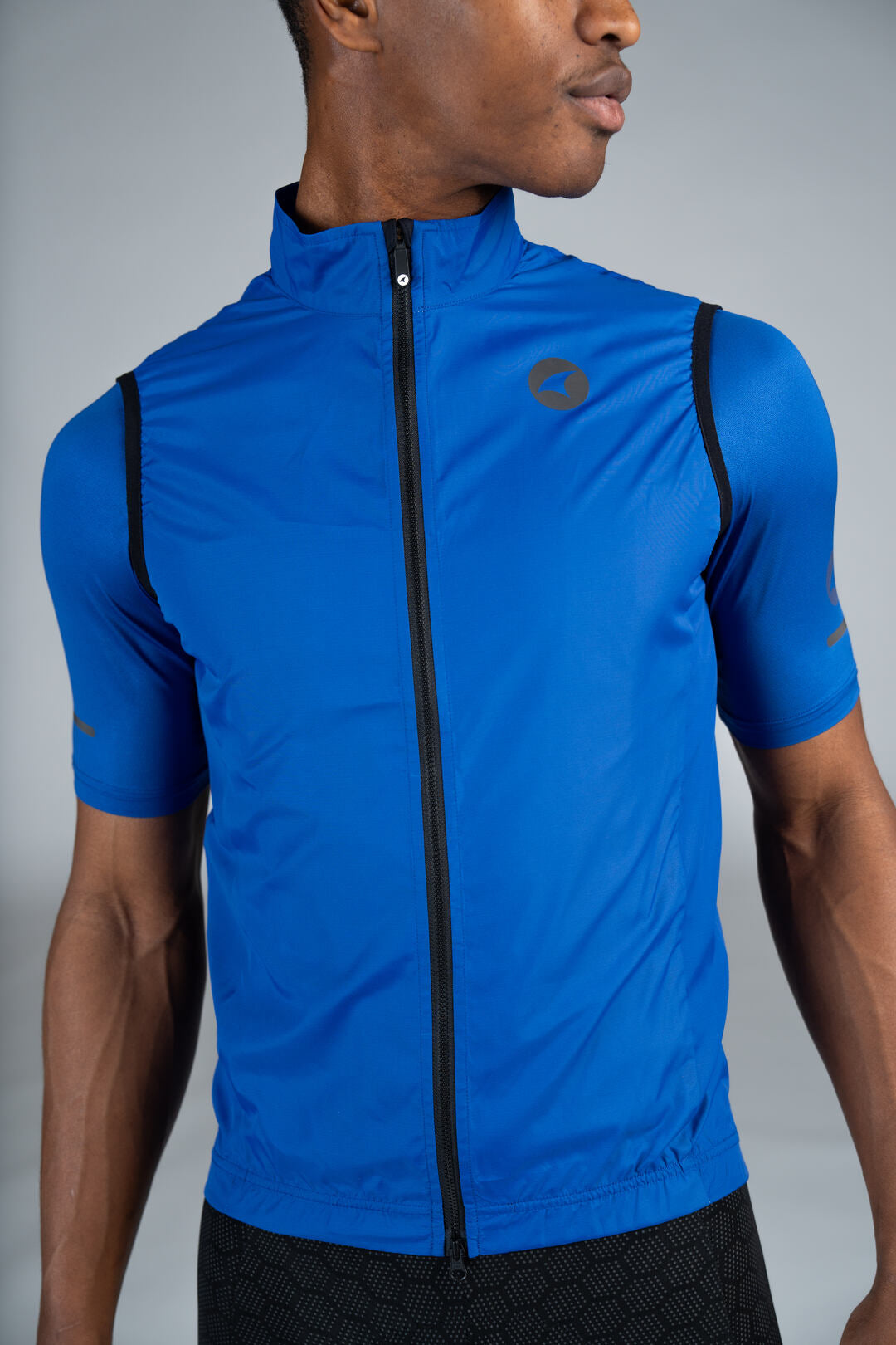 Men's Blue Packable Cycling Wind Vest - Close-Up