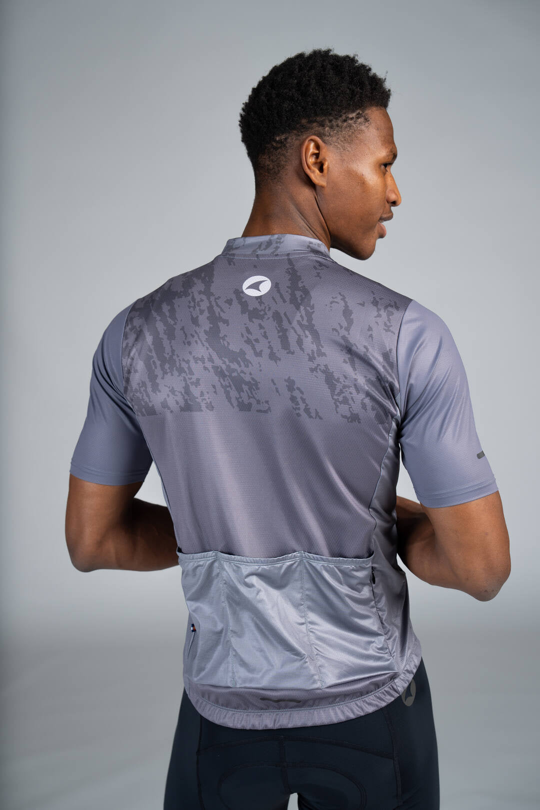 Men's Grey Ascent Cycling Jersey - Back Pockets