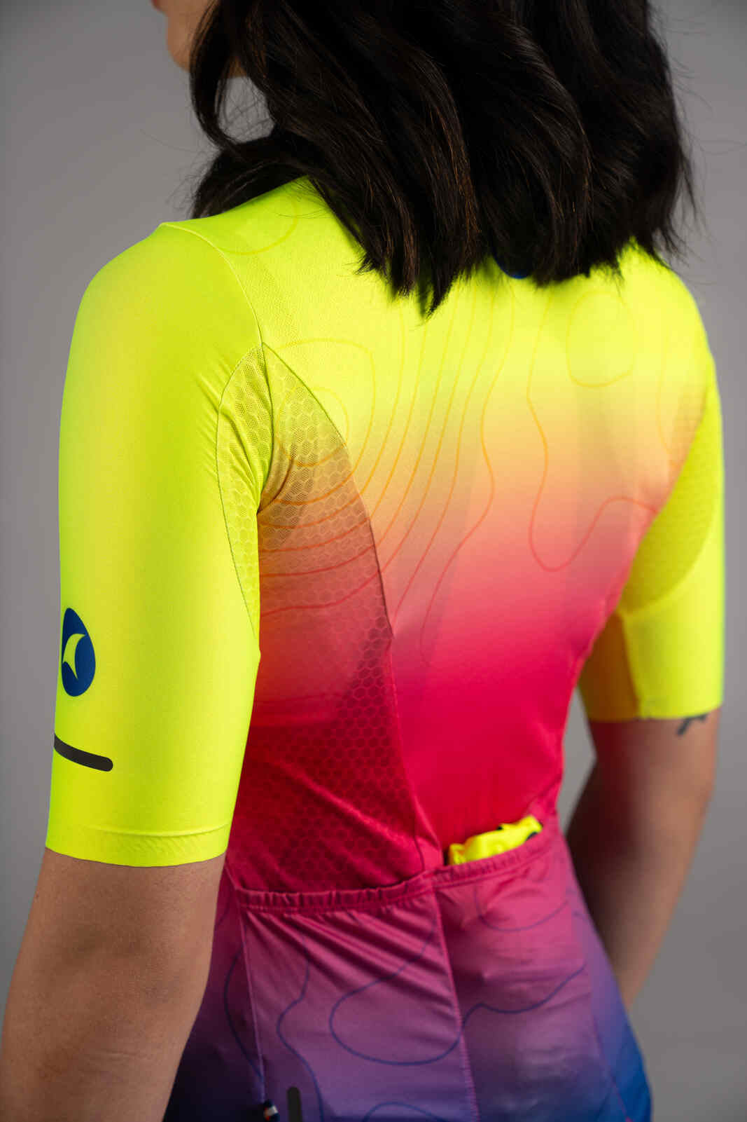 Women's High-Viz Ombre Summit Aero Cycling Jersey - Underarm Mesh Fabric