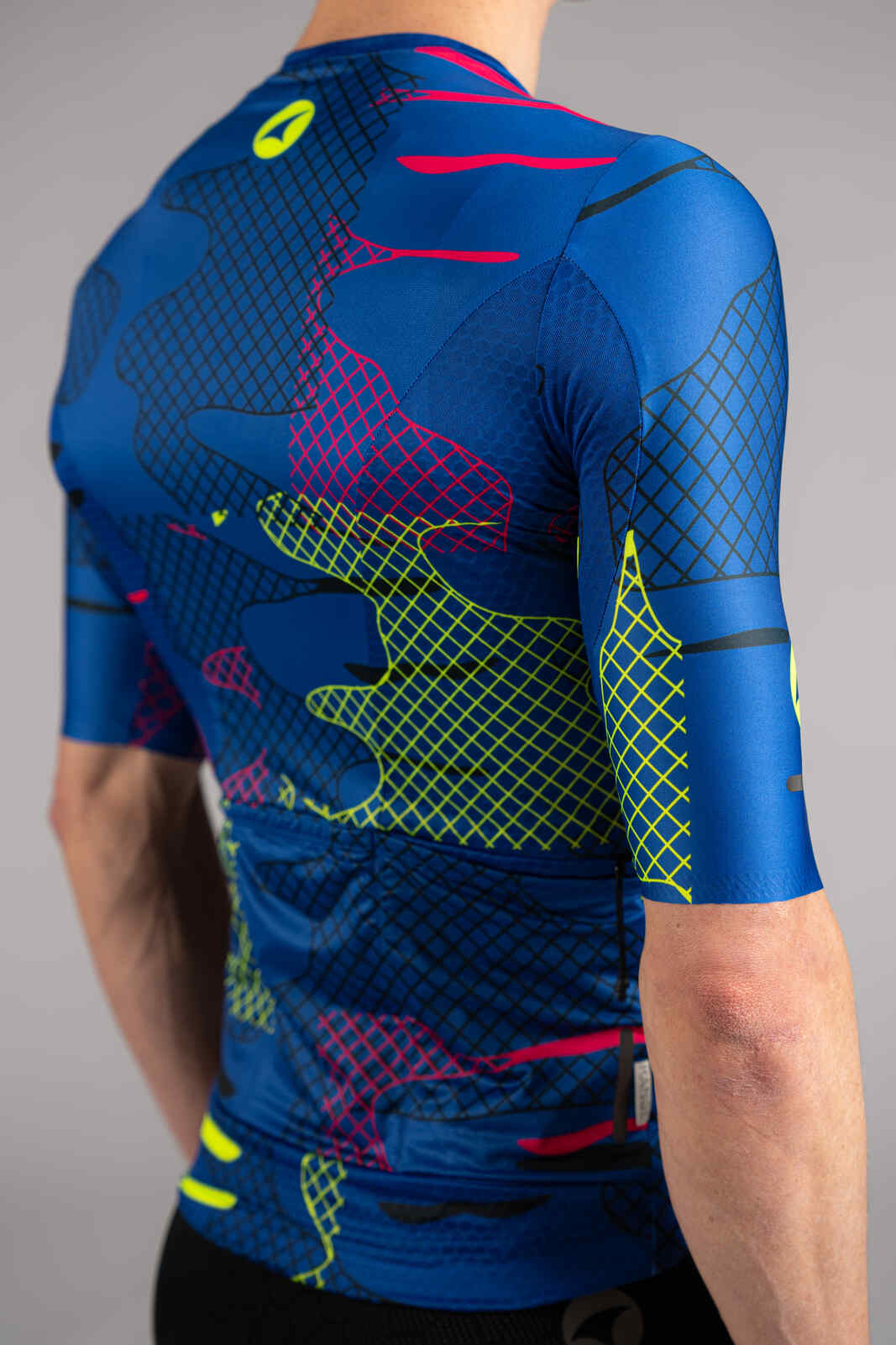 Men's Blue Gravel Cycling Jersey - Fabric Close-Up