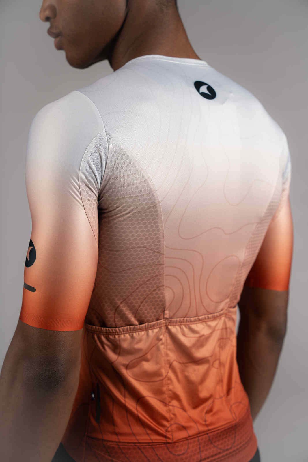 Men's Summit Aero Red Fade Cycling Jersey - Mesh Underarm Fabric