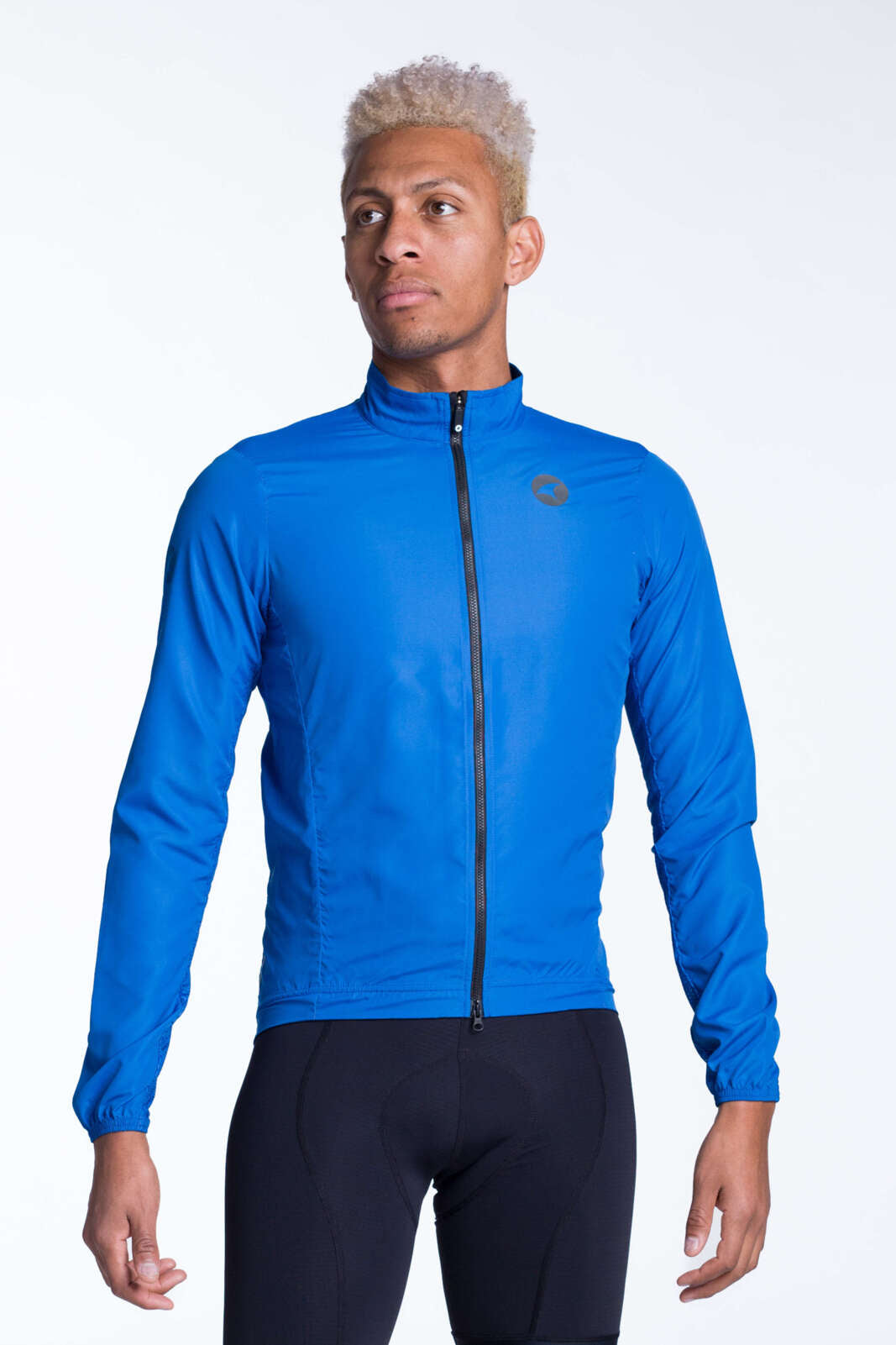 Packable shop cycling windbreaker