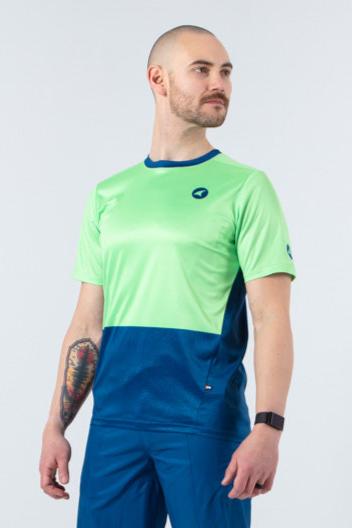 Men's MTB Jersey Apex Short Sleeve on body Front View #color_washed-lime