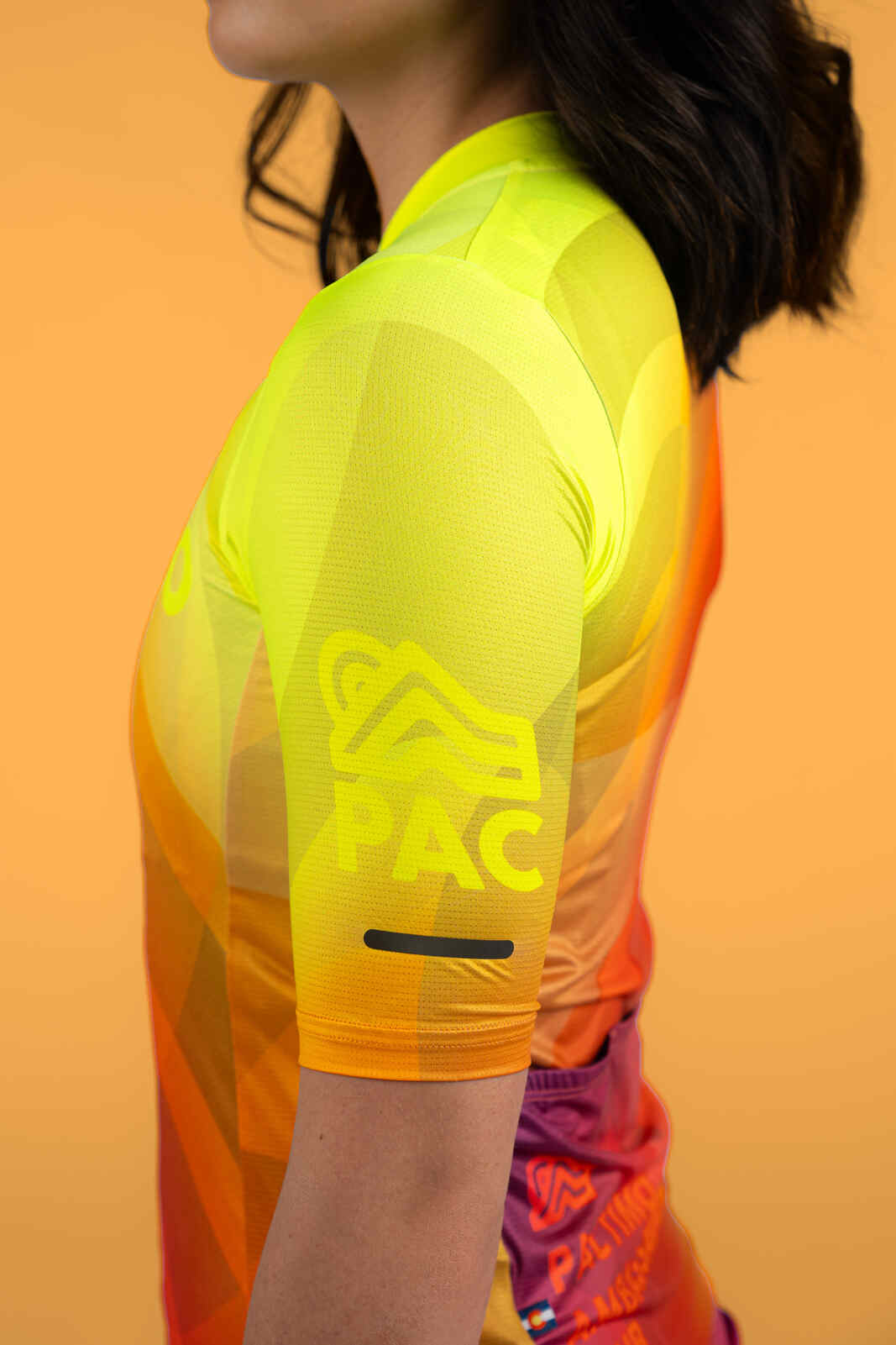 Women's PAC Ascent Aero Cycling Jersey - Warm Fade Sleeve Detail
