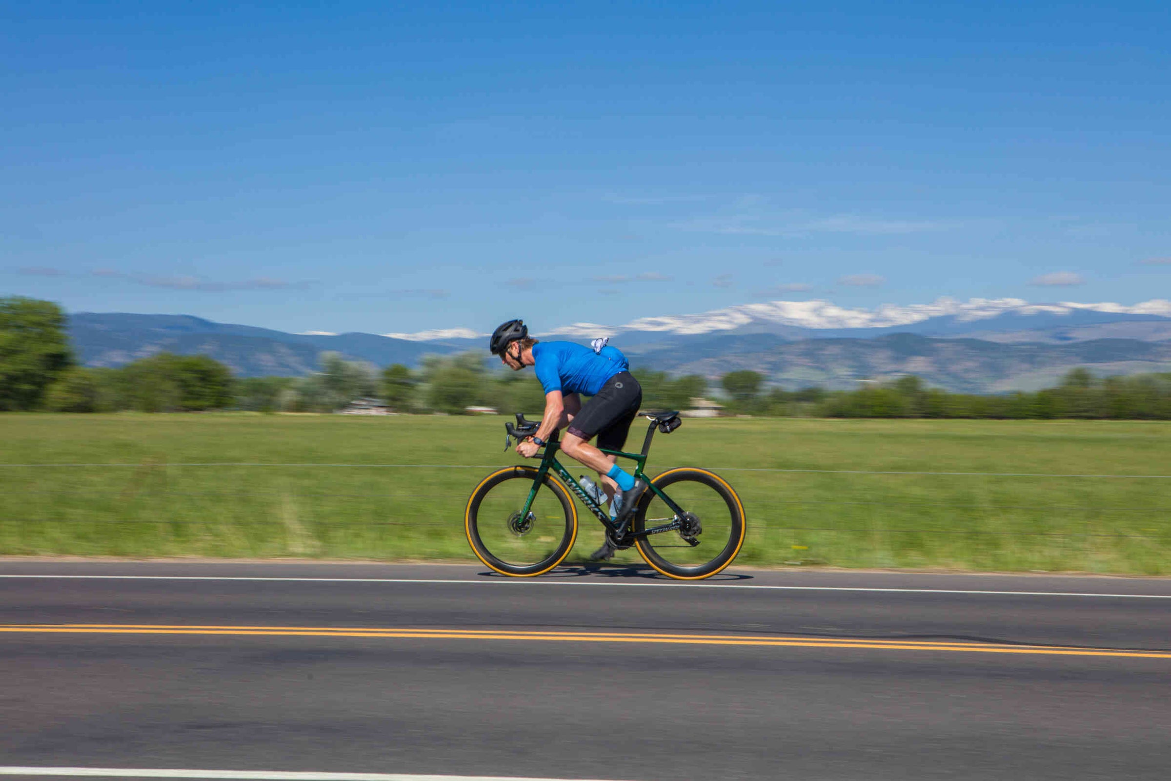 Medium Distance Cycling Bibs for Everyday Rides