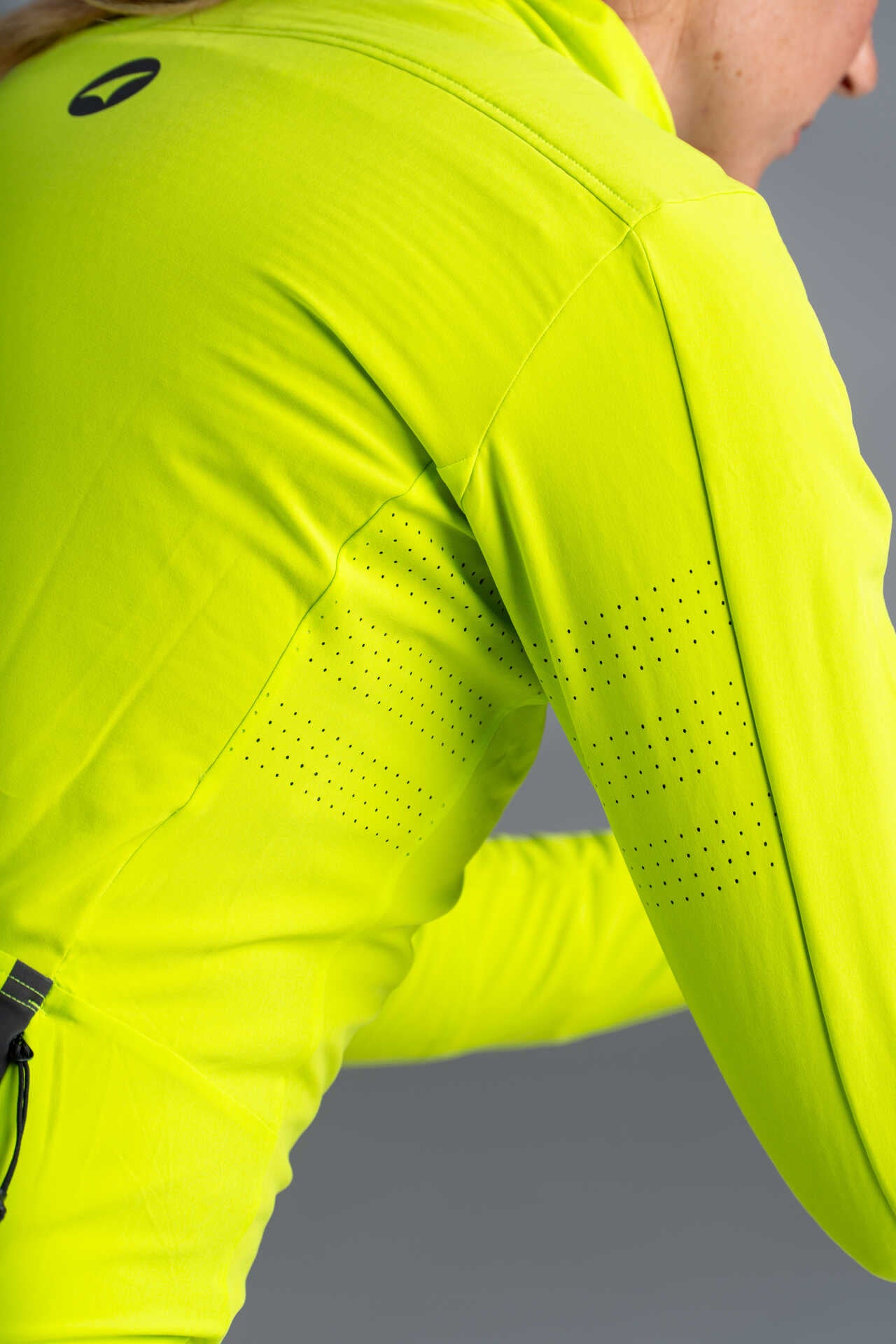 Women's High-Visibility Thermal Cycling Jacket - Underarm Venting