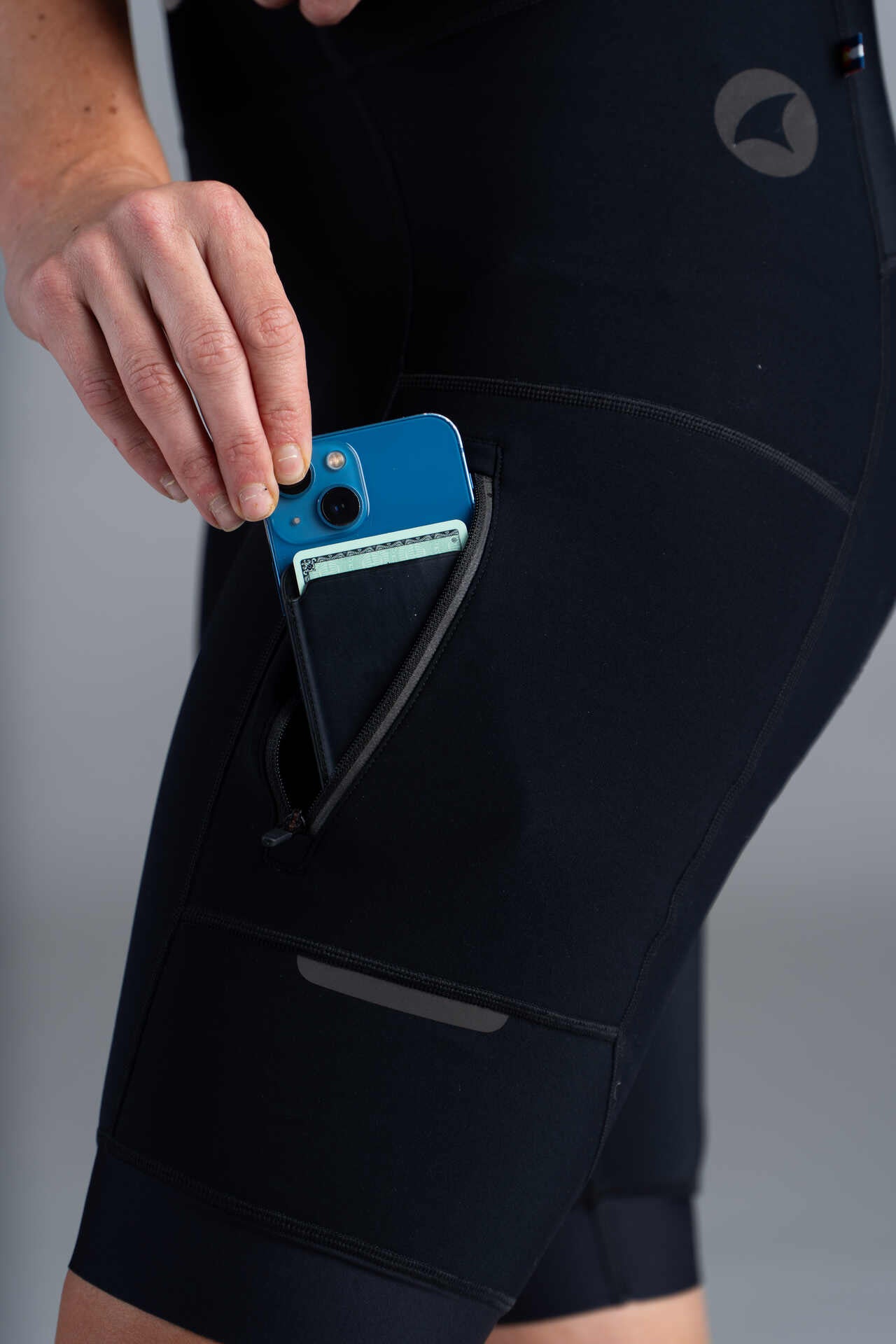 Women's Black Thermal Cargo Cycling Bib Shorts - Zippered Thigh Pocket
