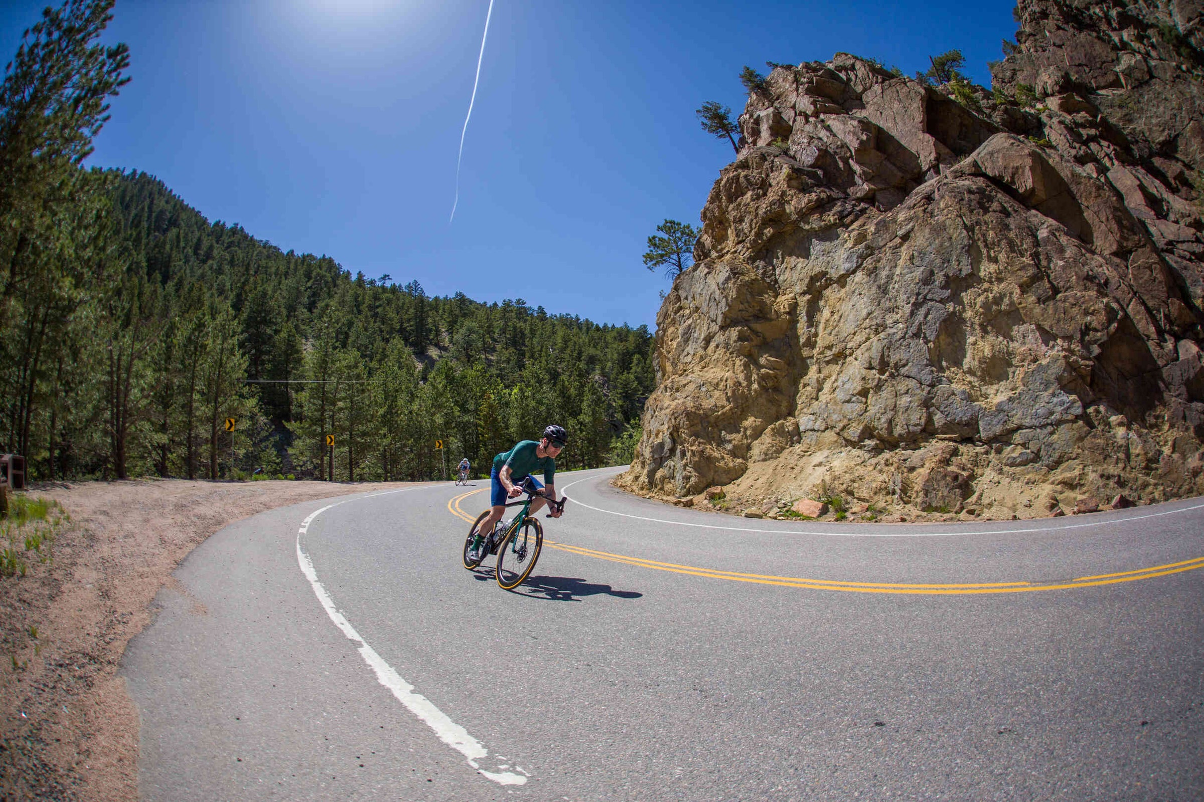 11 Cycling Tips for Descending Safer and Faster