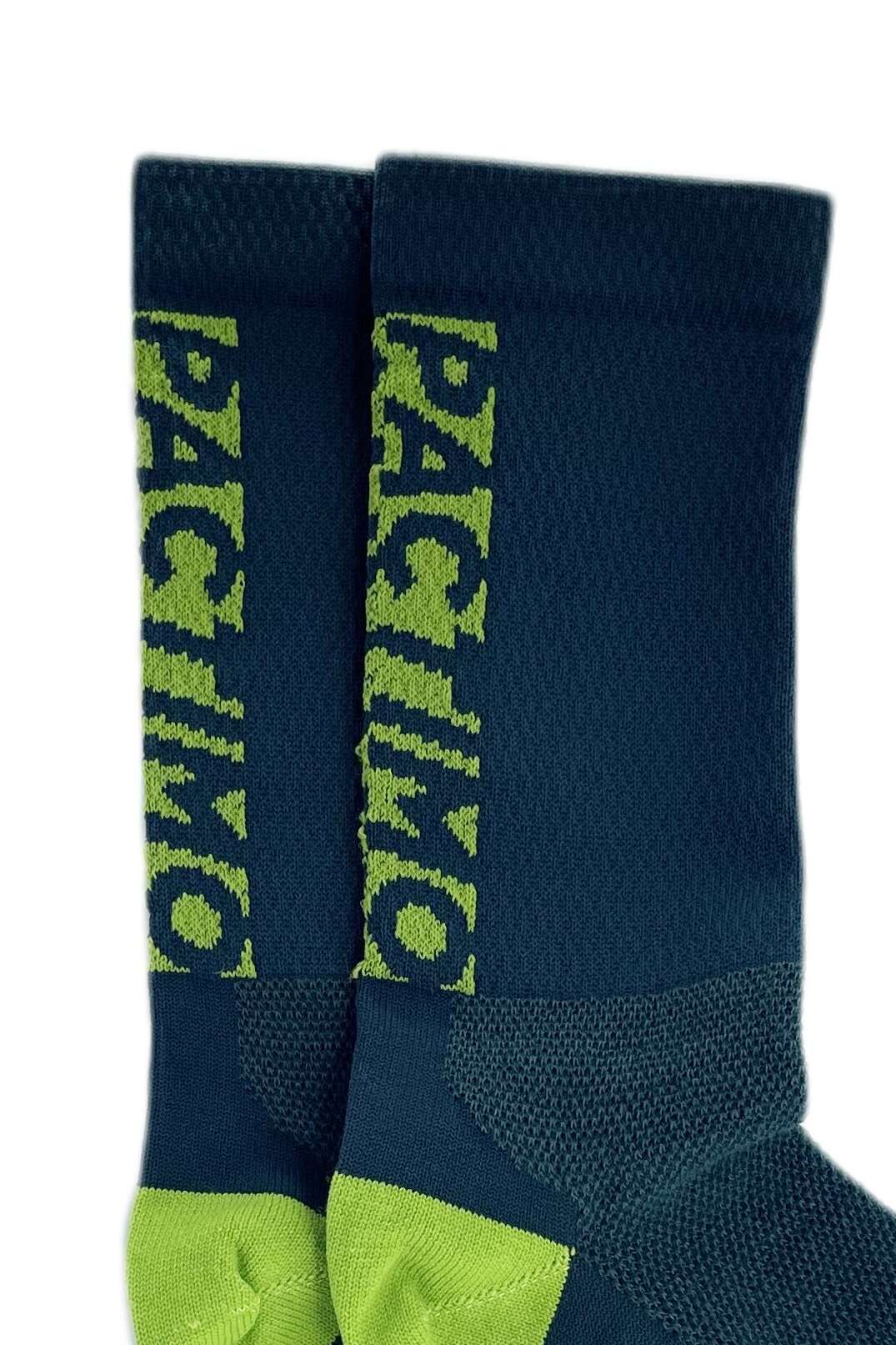 Pactimo Green Cycling Socks - Summit Close-Up