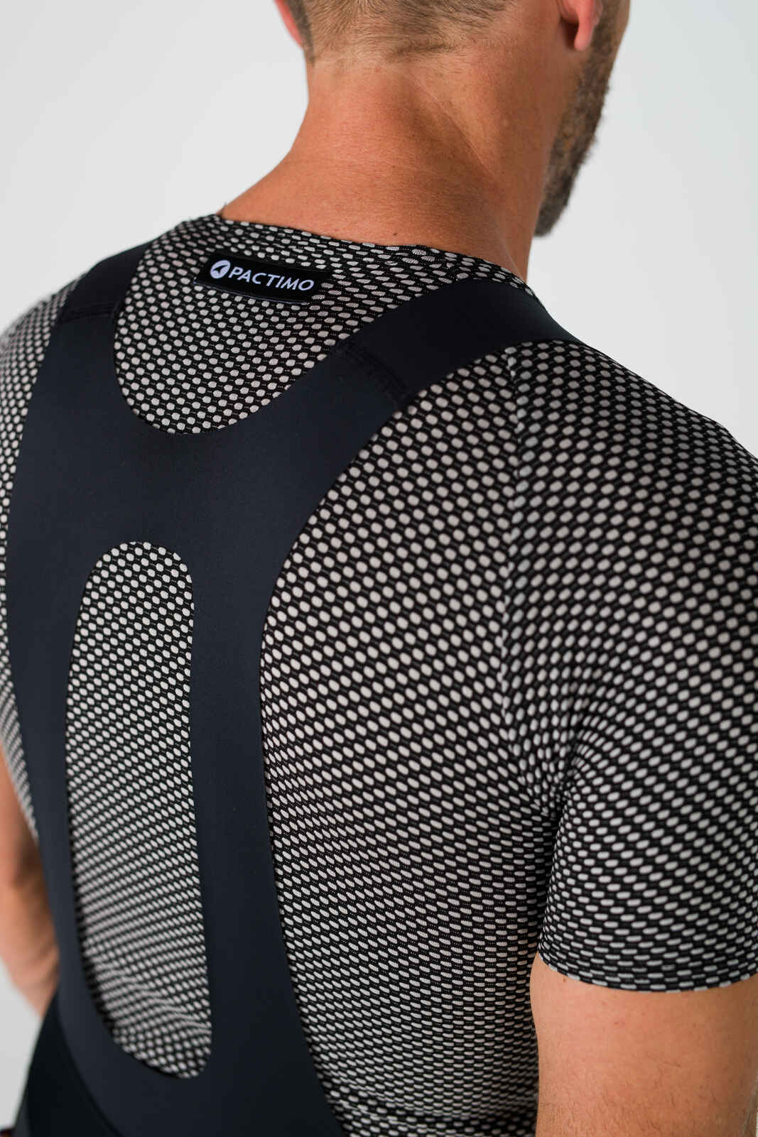 Men's Thermal Cycling Base Layer - Short Sleeve Logo Close-Up