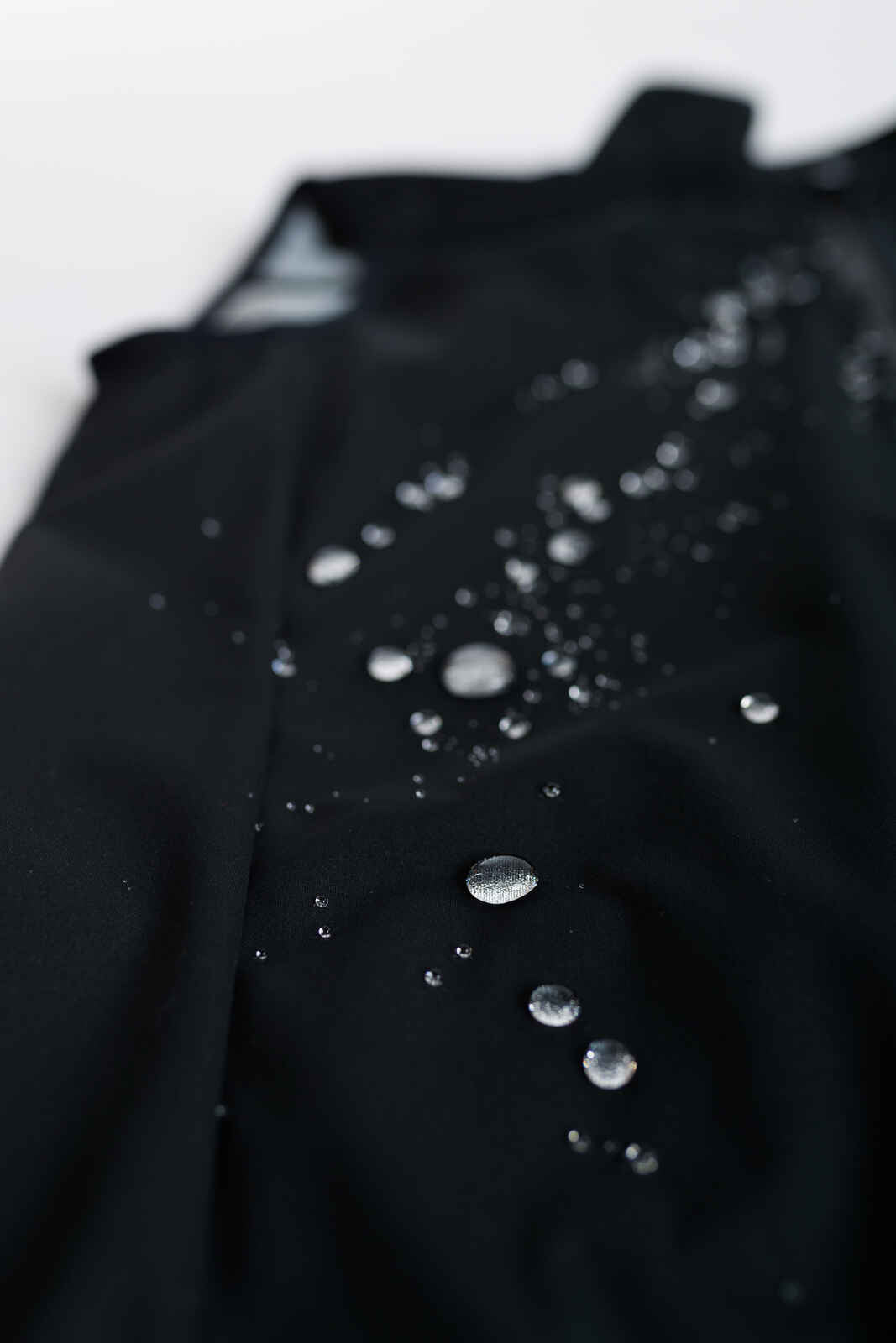 Black Water-Resistant Cycling Vest 