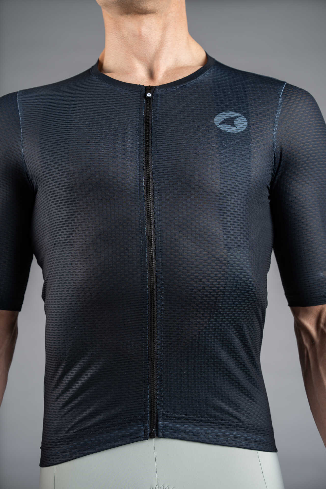 Men's Black Summit Aero Mesh Cycling Jersey - Front Close-Up