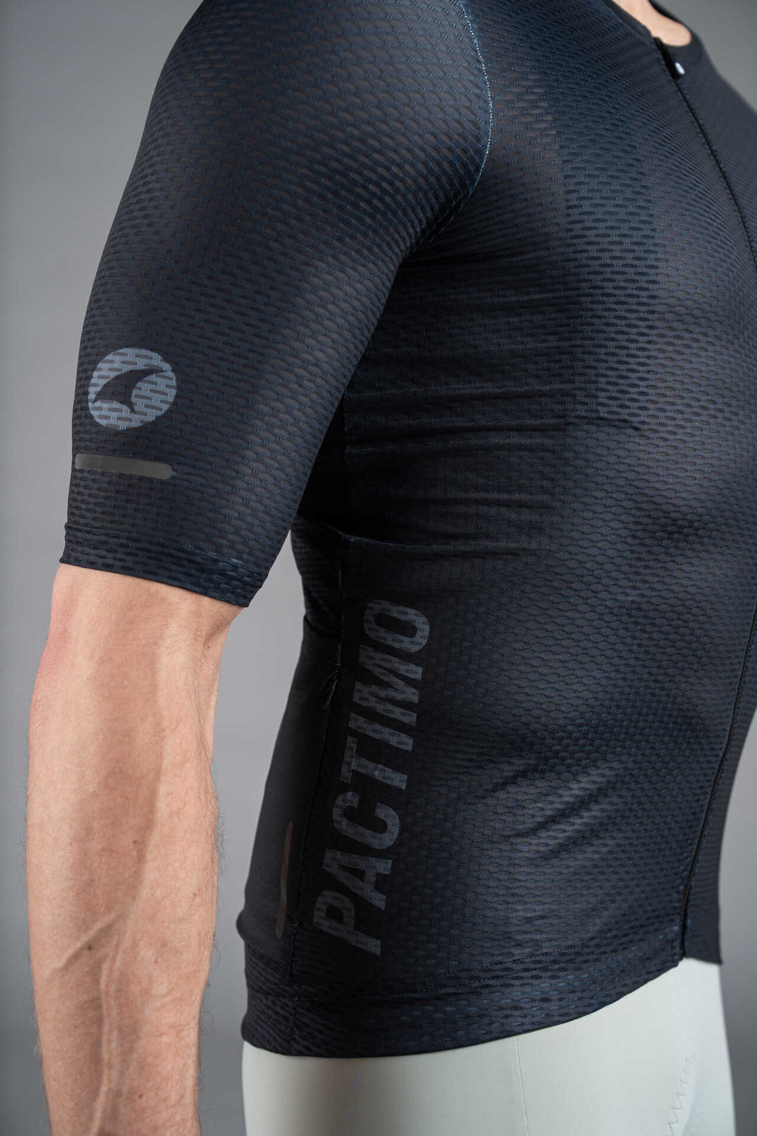 Men's Black Summit Aero Mesh Cycling Jersey - Mesh Fabric Close-Up