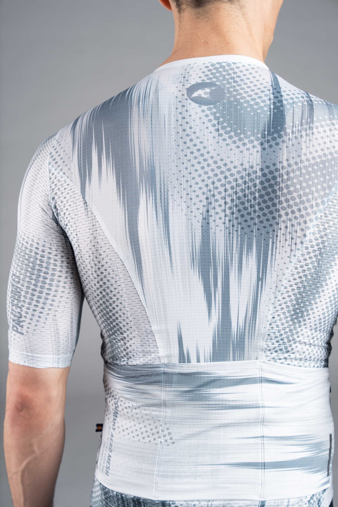 Men's White and Grey Summit Aero Mesh Cycling Jersey - Back Pockets
