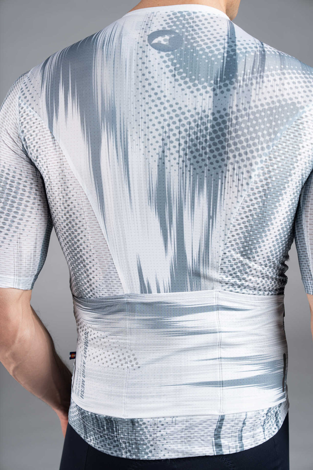 Men's White and Grey Summit Aero Mesh Cycling Jersey - Back Pockets