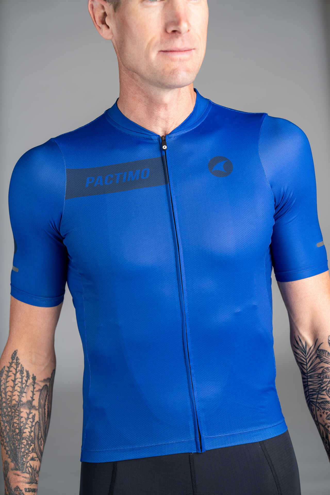 Men's Blue Ascent Aero Cycling Jersey - Front Close-Up