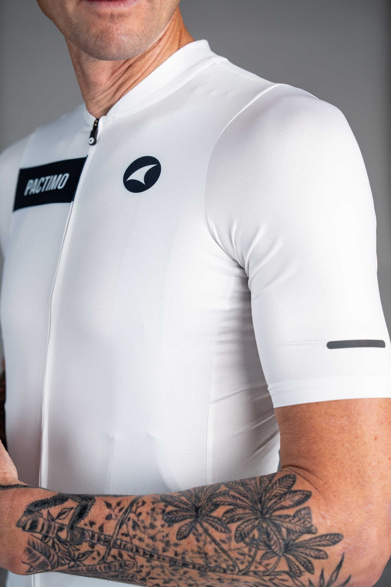 Men's White Ascent Aero Cycling Jersey - Sleeve
