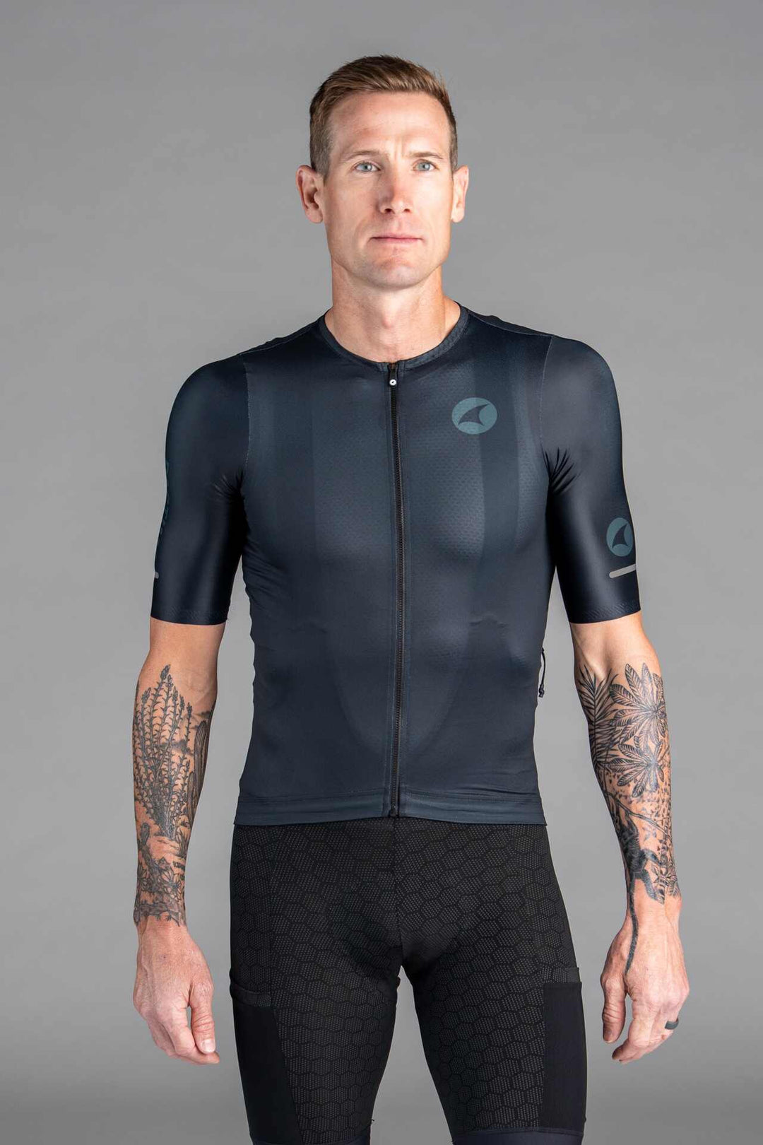 Men's Black Range Aero Cargo Cycling Jersey - Front View