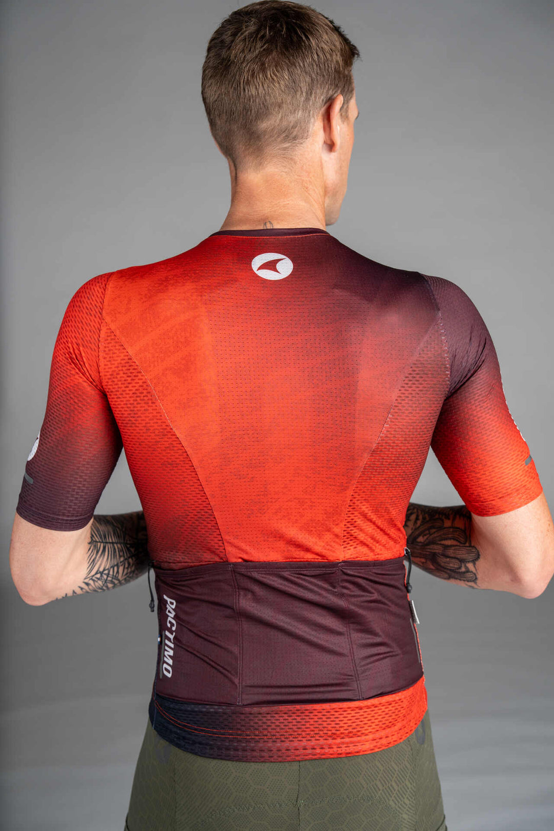 Men's Maroon and Red Range Aero Cargo Mesh Cycling Jersey - Back Pockets