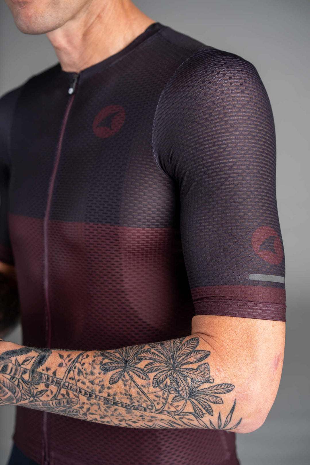Men's Maroon Range Aero Cargo Mesh Cycling Jersey - Euro Sleeve