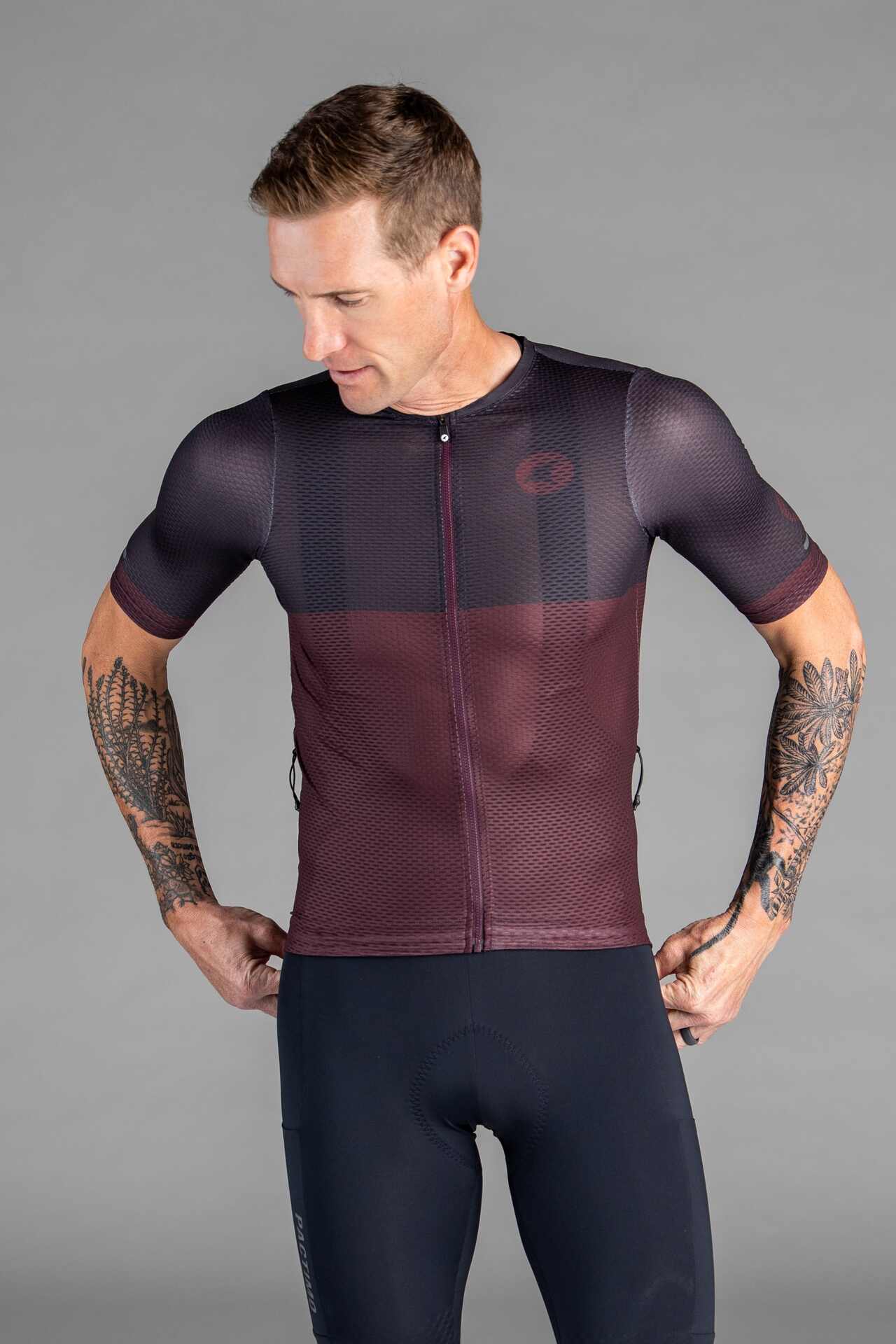 Men's Maroon Range Aero Cargo Mesh Cycling Jersey - Front View
