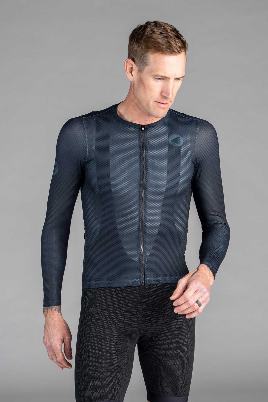 Men's Black Long Sleeve Aero Mesh Cycling Jersey - Front View