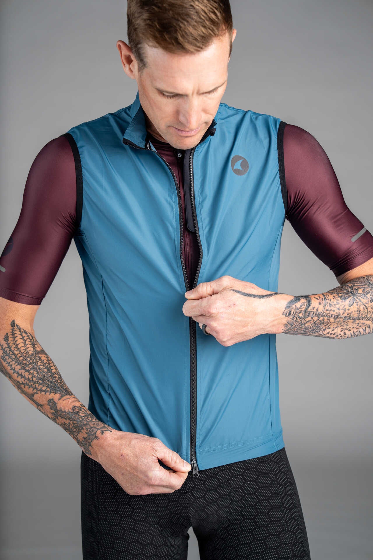 Men's Teal Packable Cycling Wind Vest - Front Zipper