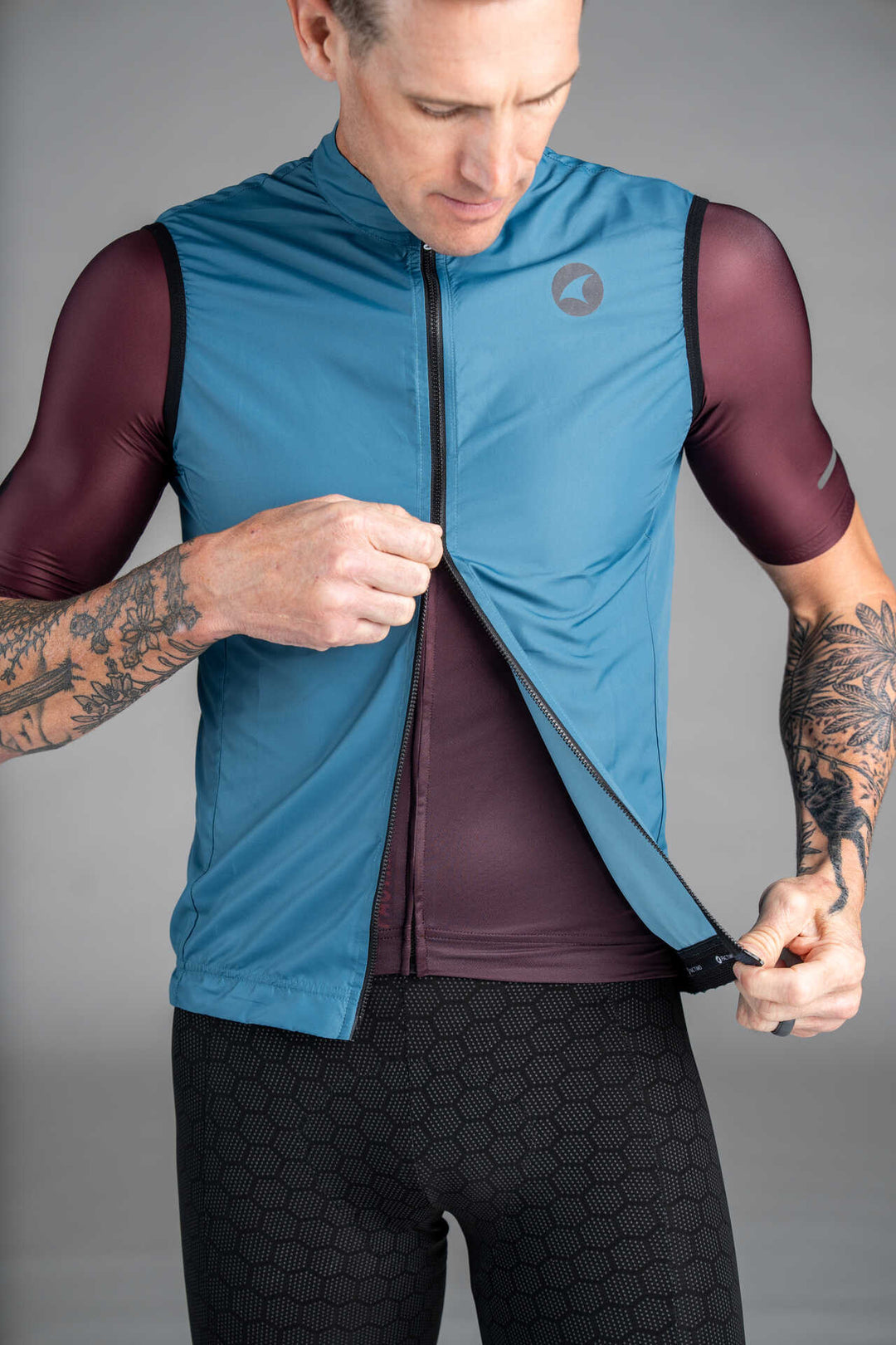 Men's Teal Packable Cycling Wind Vest - Two-Way Zipper
