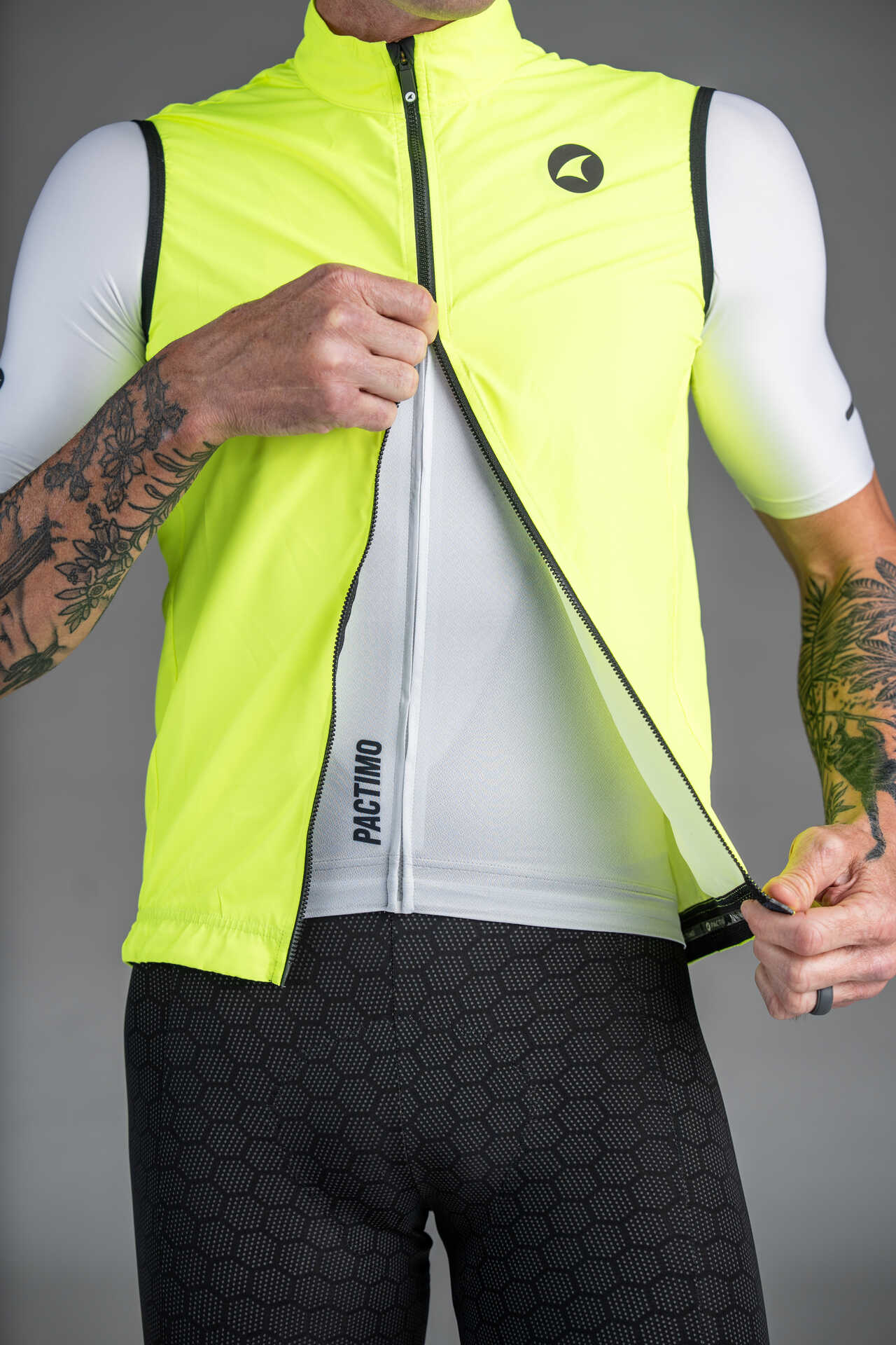 Men's High-Viz Yellow Packable Cycling Wind Vest - Two-Way Zipper