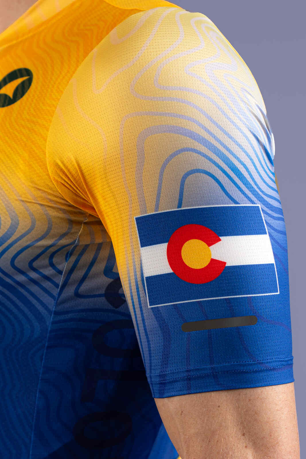 Men's Colorado Flag Cycling Jersey - Ascent Aero Sleeve Close-Up