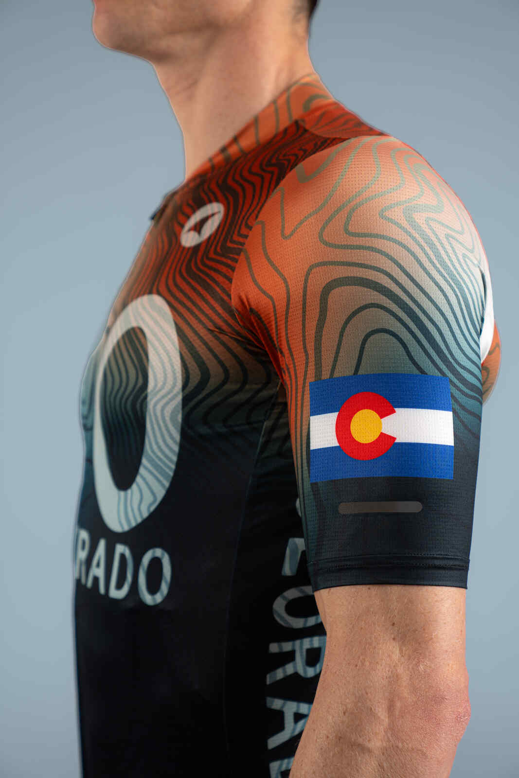 Men's Colorado Geo Cycling Jersey - Ascent Aero Sleeve Close-Up
