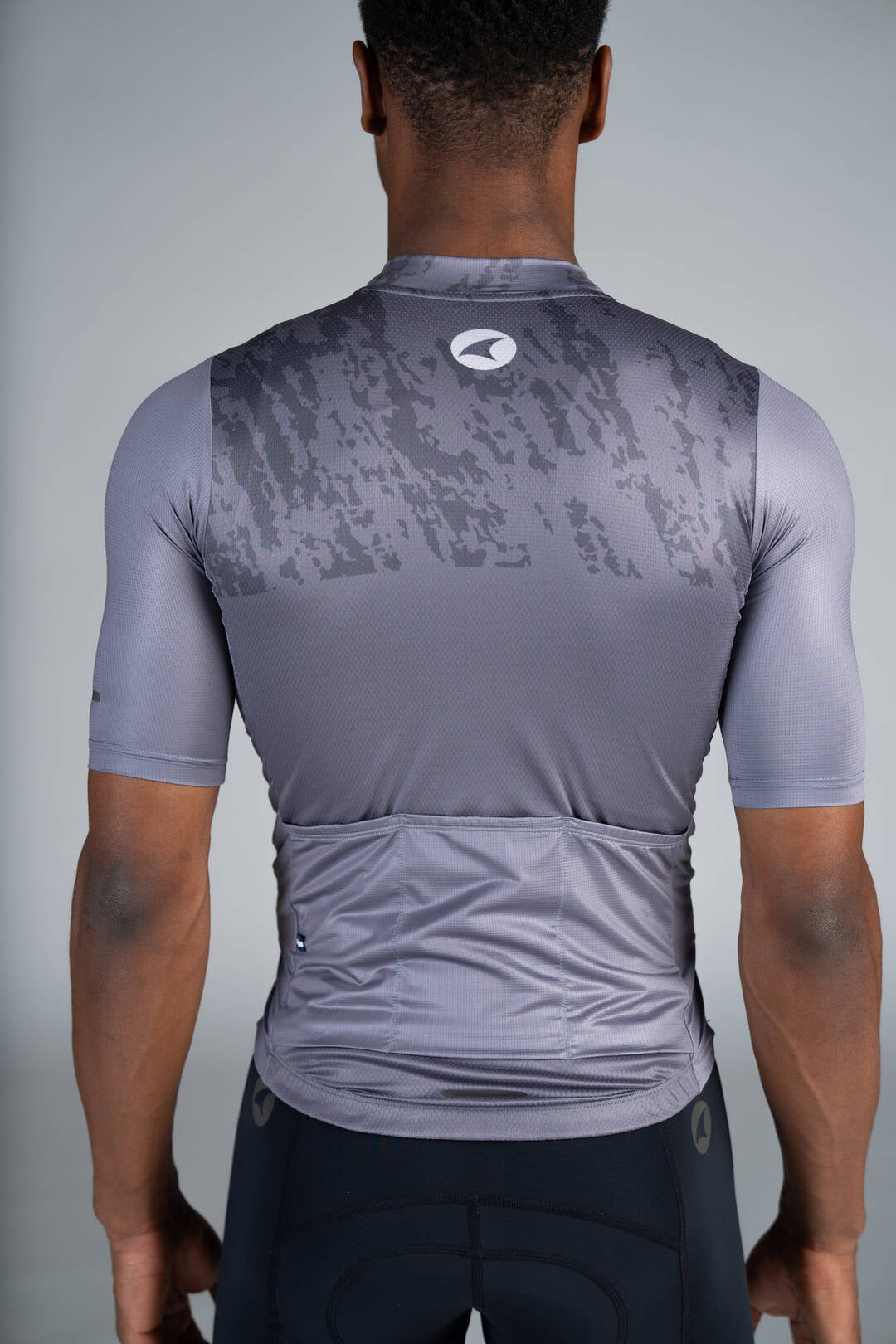 Men's Grey Ascent Aero Cycling Jersey - Back Pockets
