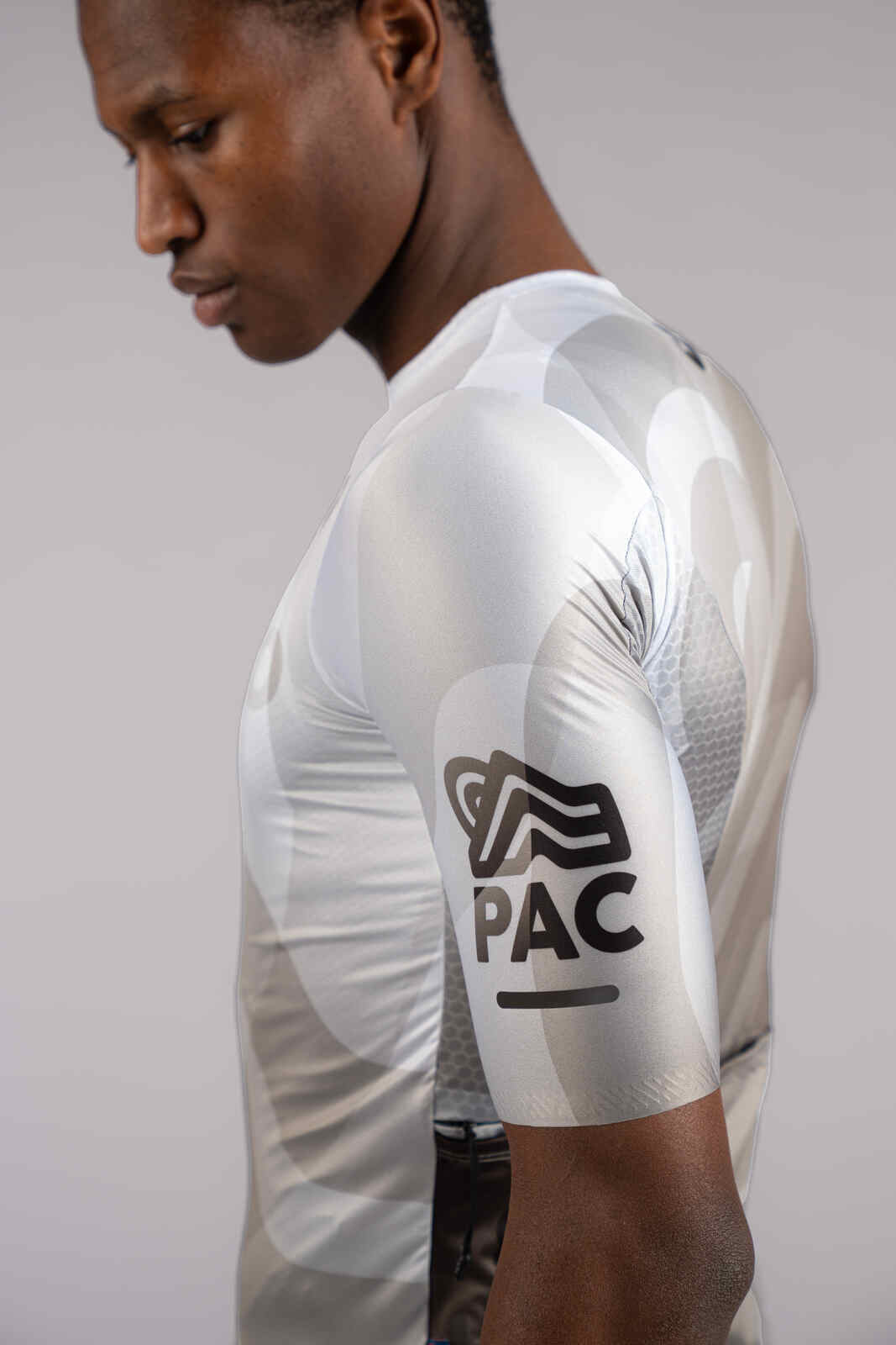 Men's PAC Summit Aero Cycling Jersey - Mono Fade Sleeve Detail
