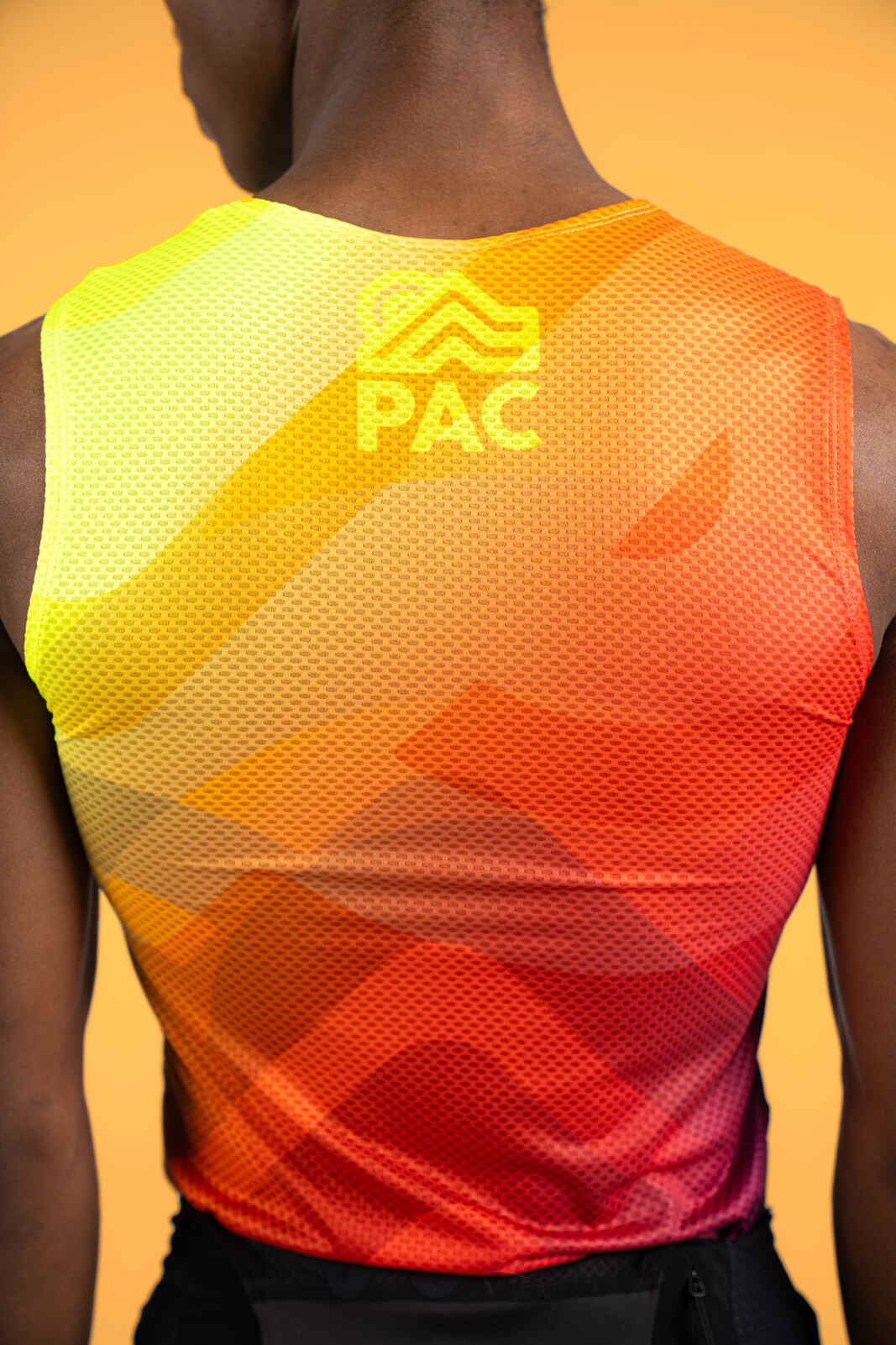 Men's PAC Zero-Weight Sleeveless Cycling Base Layer - Warm Fade Close-Up