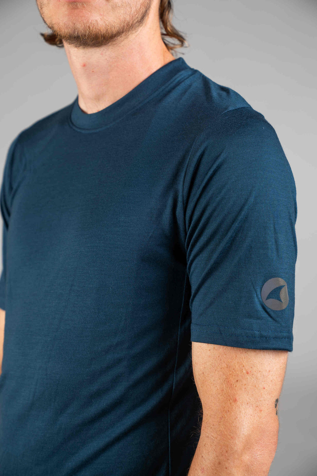 Men's Navy Blue Merino Wool MTB Tee - Sleeve Detail