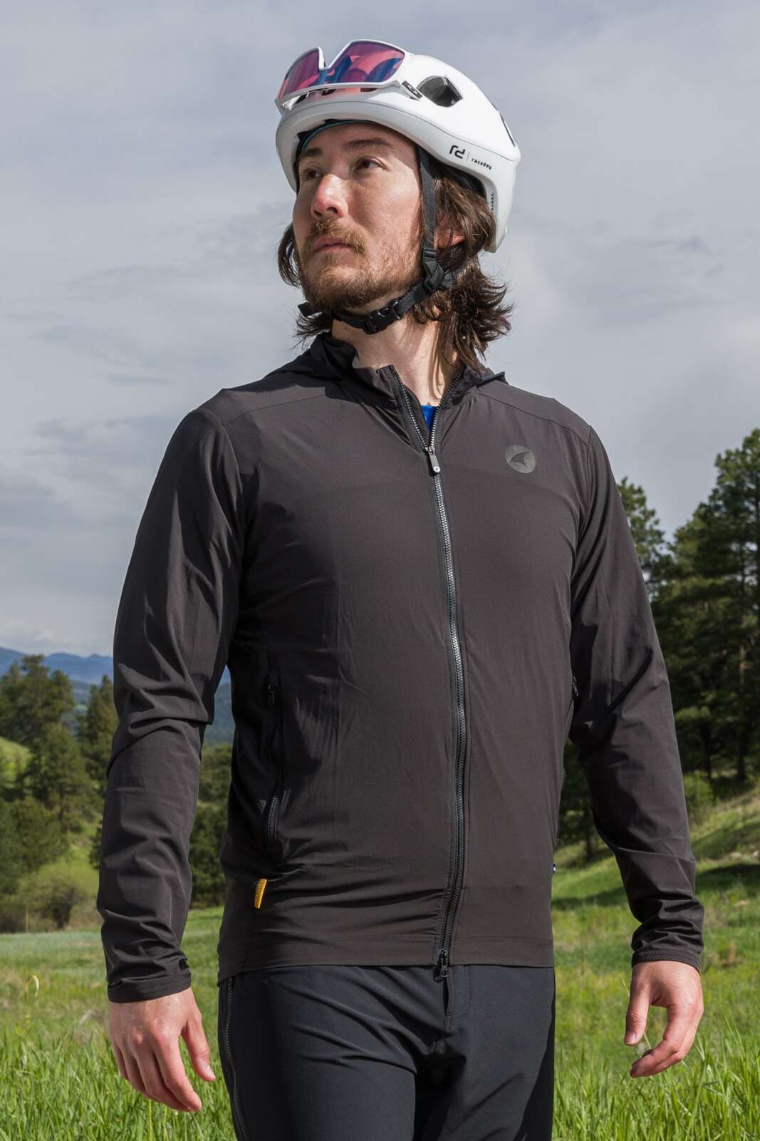 Men's Packable Wind & Water Resistant Cycling Jacket - Front View