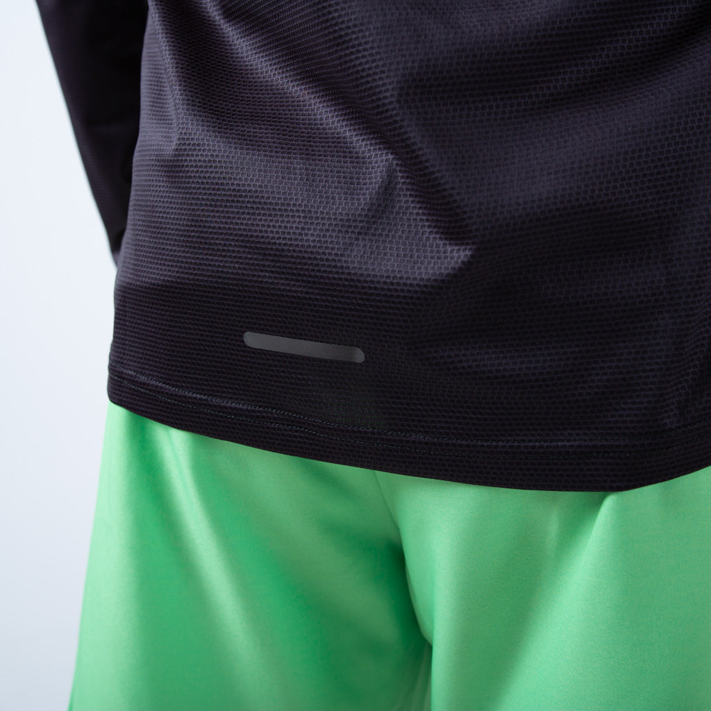Men's Black Long Sleeve Running Shirt - Drop Tail & Reflective Detail