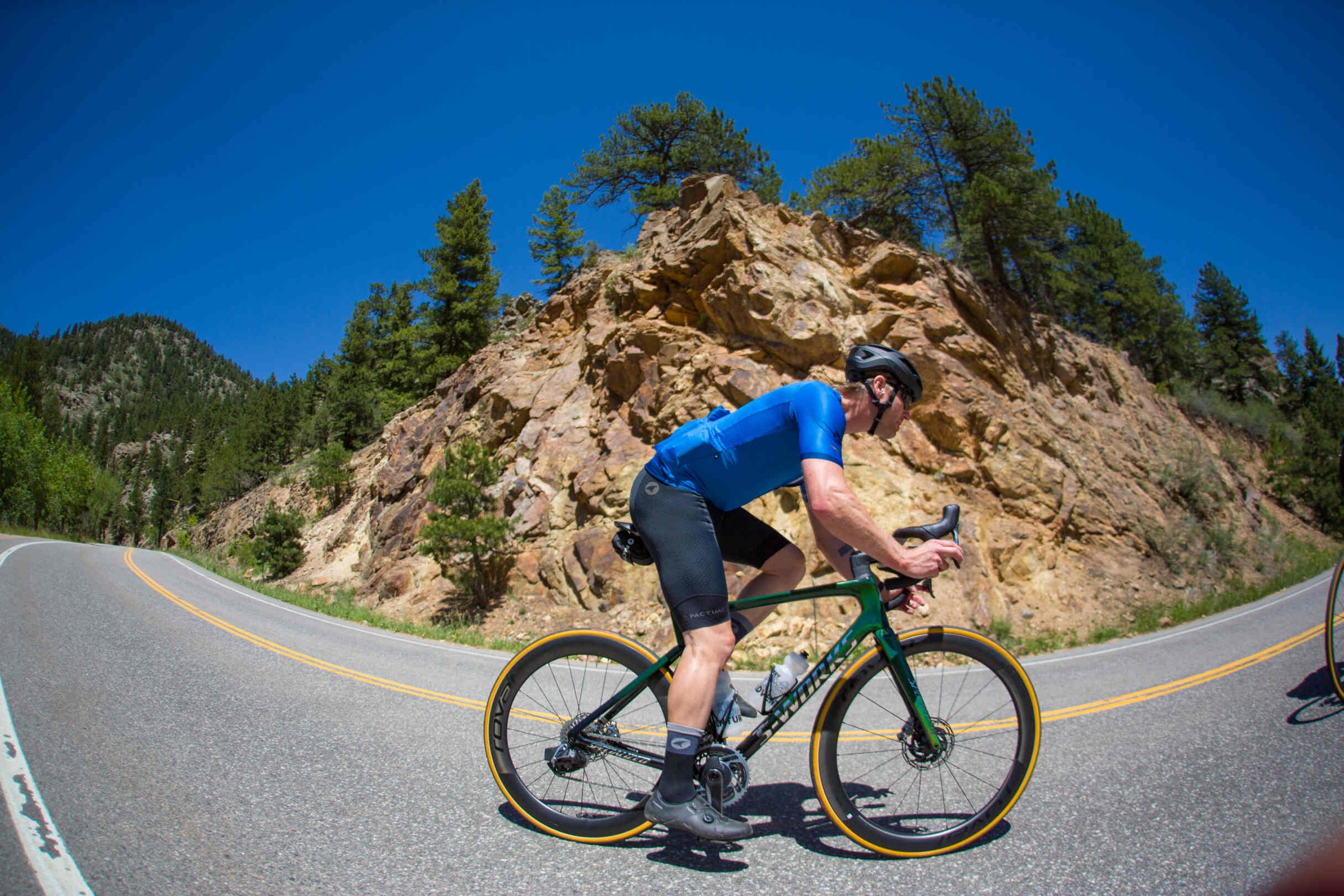 What To Wear Cycling in Warm Weather