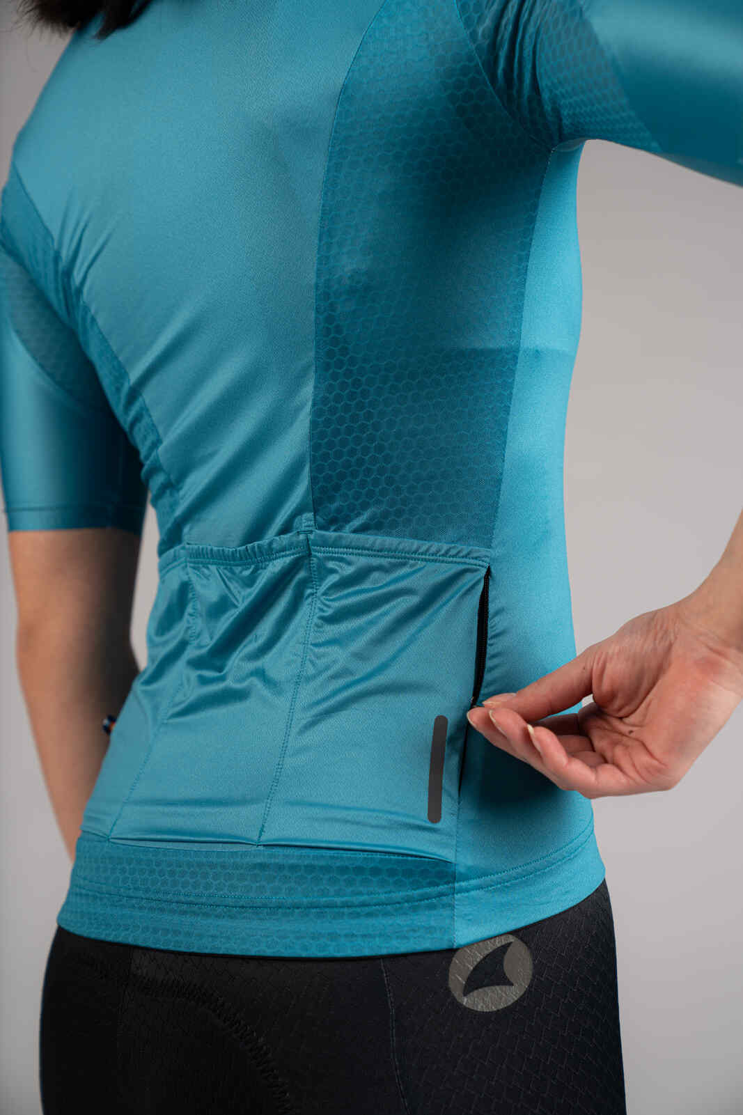 Women's Blue Summit Aero Cycling Jersey - Zippered Valuables Pocket