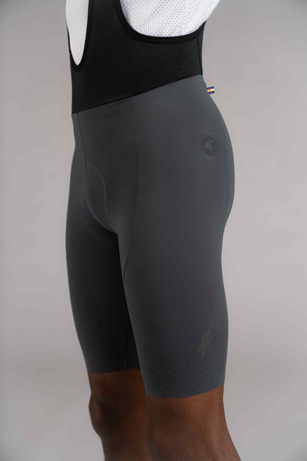 Men's Charcoal Cycling Bibs- Flyte Leg Panel Detail