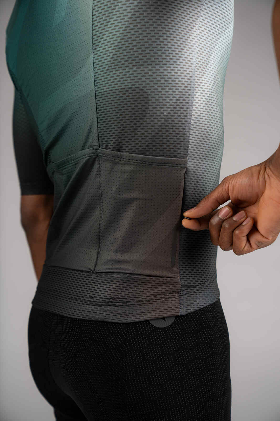 Men's Green Ombre Mesh Cycling Jersey - Zippered Valuables Pocket