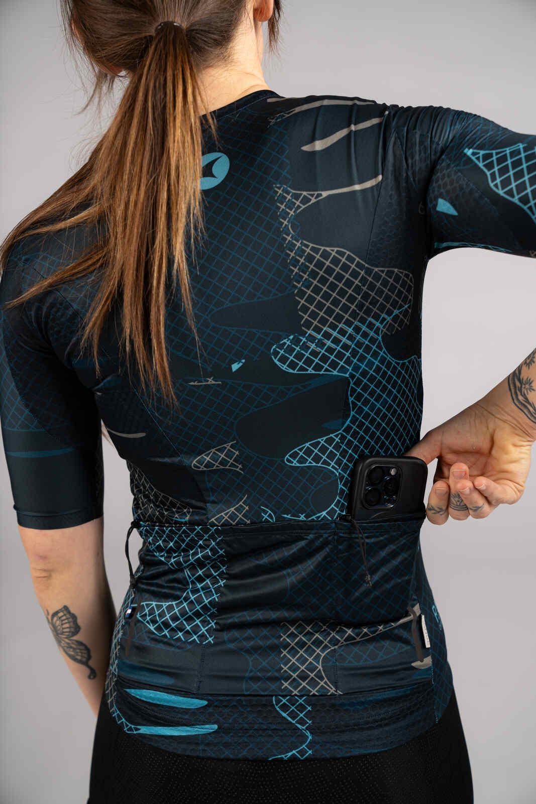 Women's Navy Blue Gravel Cycling Jersey - Back Pockets