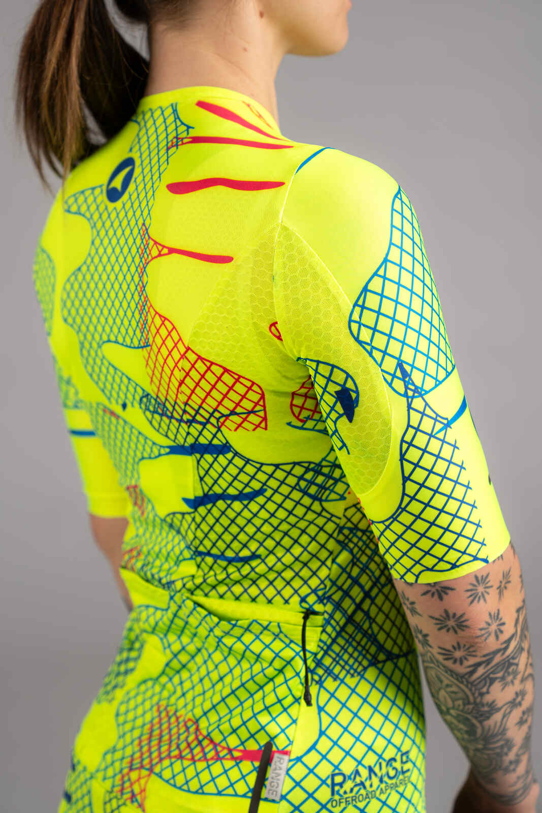 Women's High-Viz Yellow Gravel Cycling Jersey - Underarm Mesh Fabric