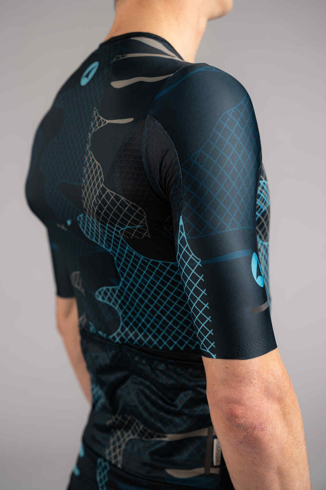 Men's Navy Blue Gravel Cycling Jersey - Fabric Close-Up