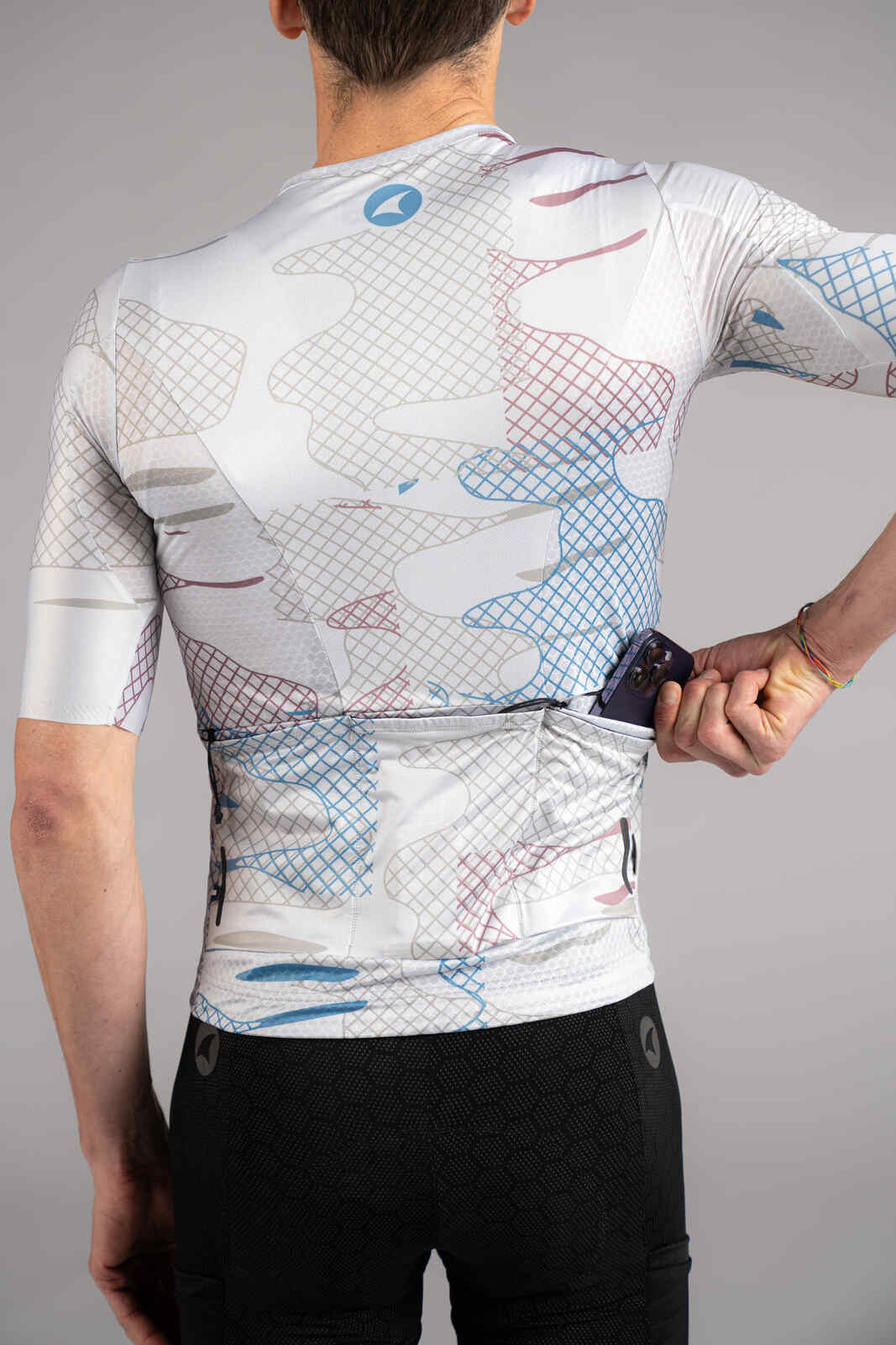 Men's White Gravel Cycling Jersey - Back Pockets
