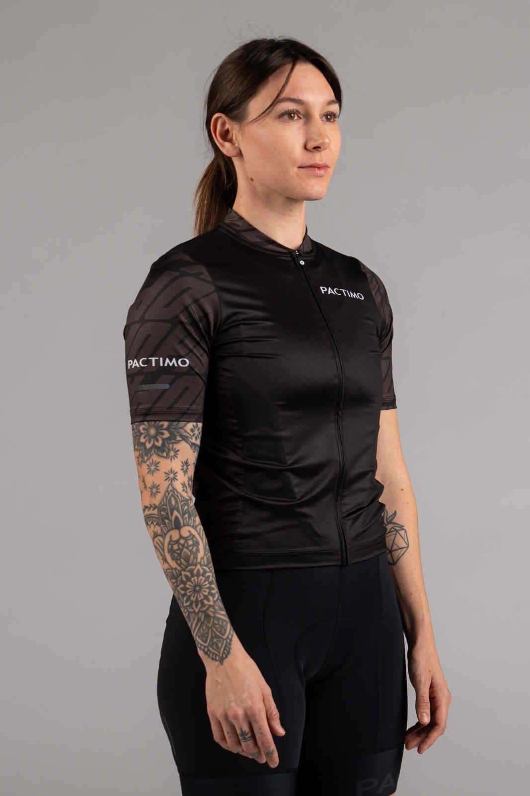 Women's Black Ascent Cycling Jersey - Front View