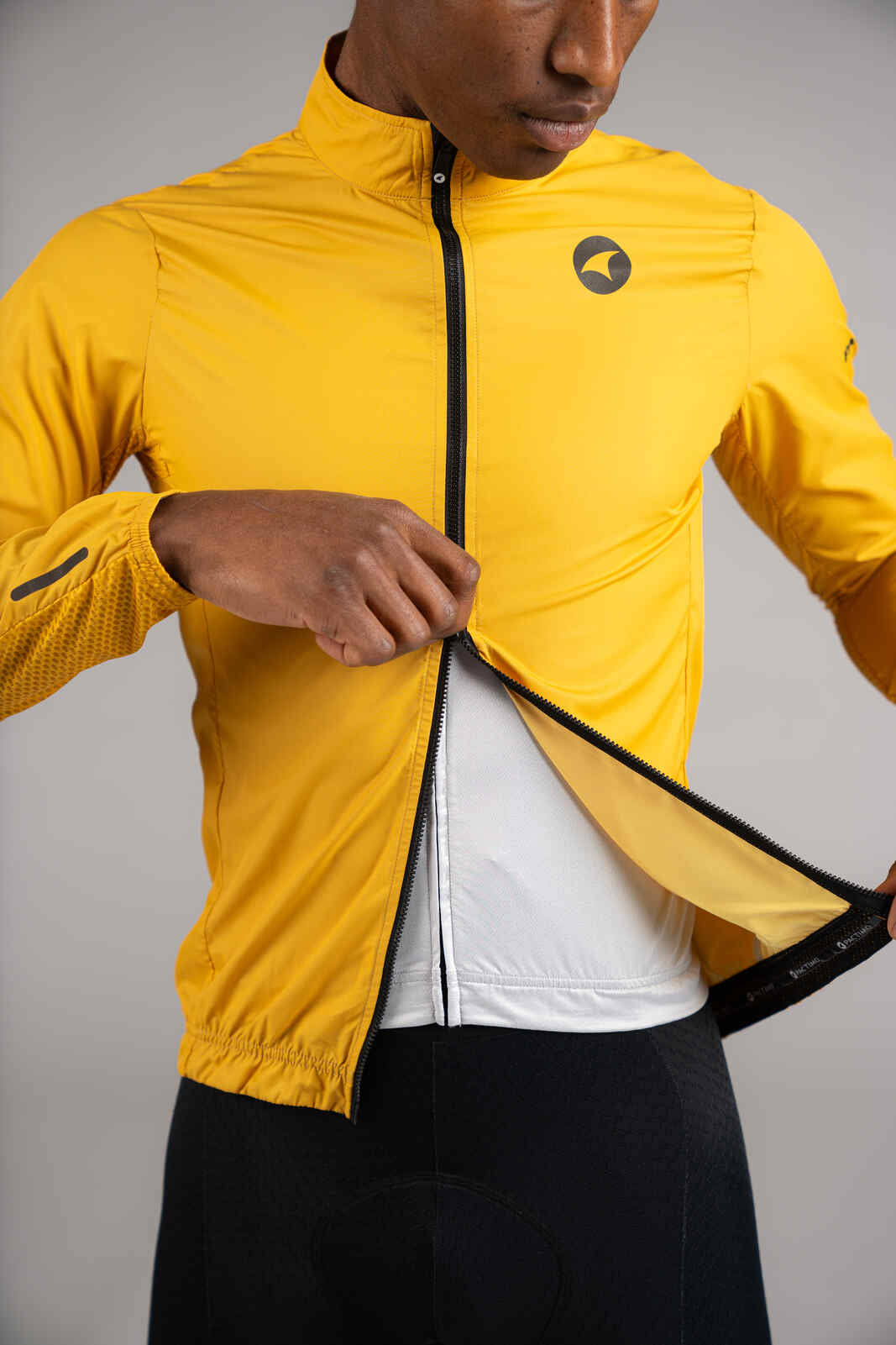 Men's Packable Golden Yellow Cycling Wind Jacket - Two-Way Zipper Close-Up