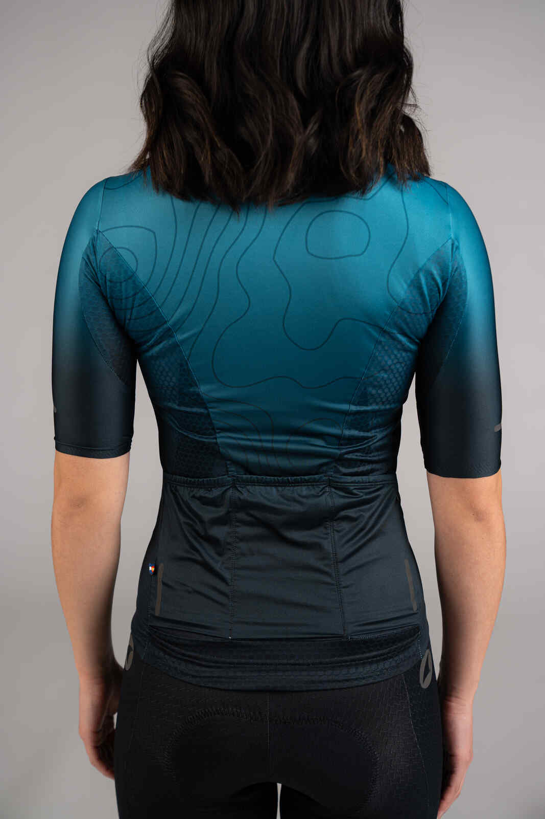 Women's Blue Ombre Summit Aero Cycling Jersey - Back Pockets