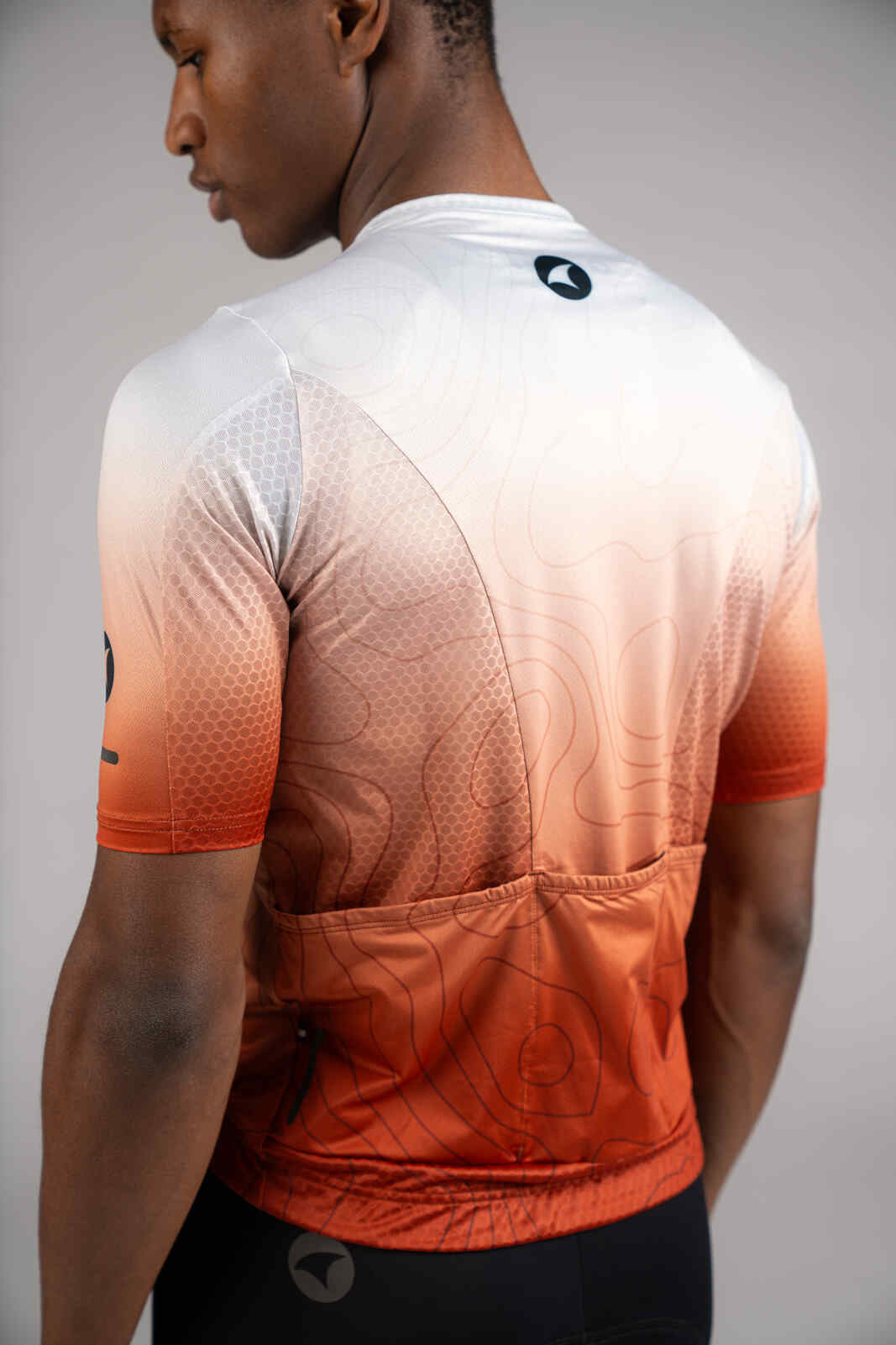 Men's Red Ombre Summit Loose-Fit Cycling Jersey - Mesh Underarm Fabric