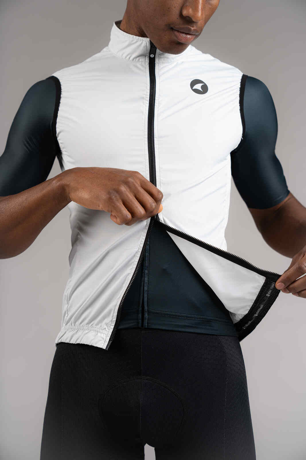 Men's White Packable Cycling Wind Vest - Two-Way Zipper